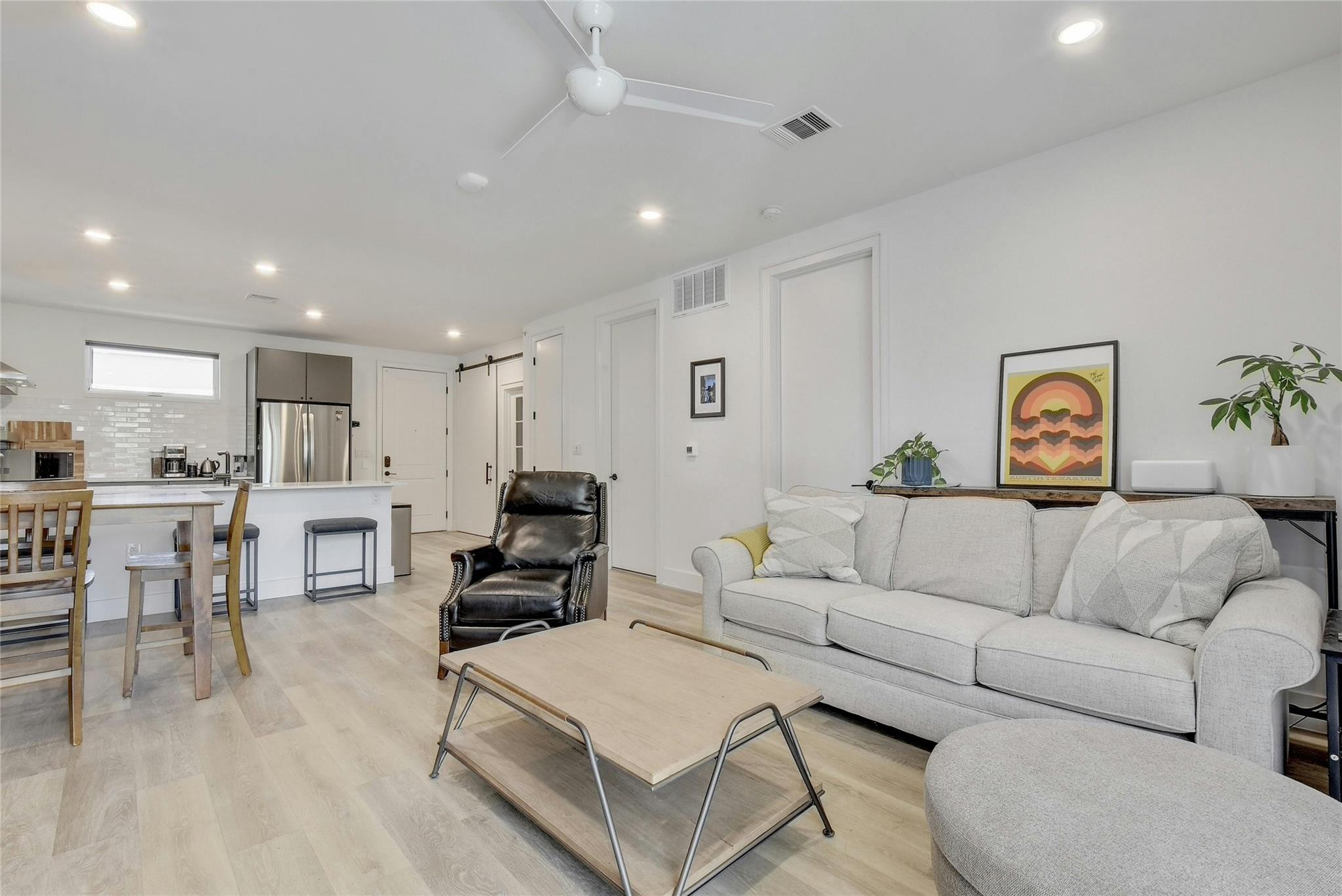 2709 E 5th St # 2305, Austin, TX 78702