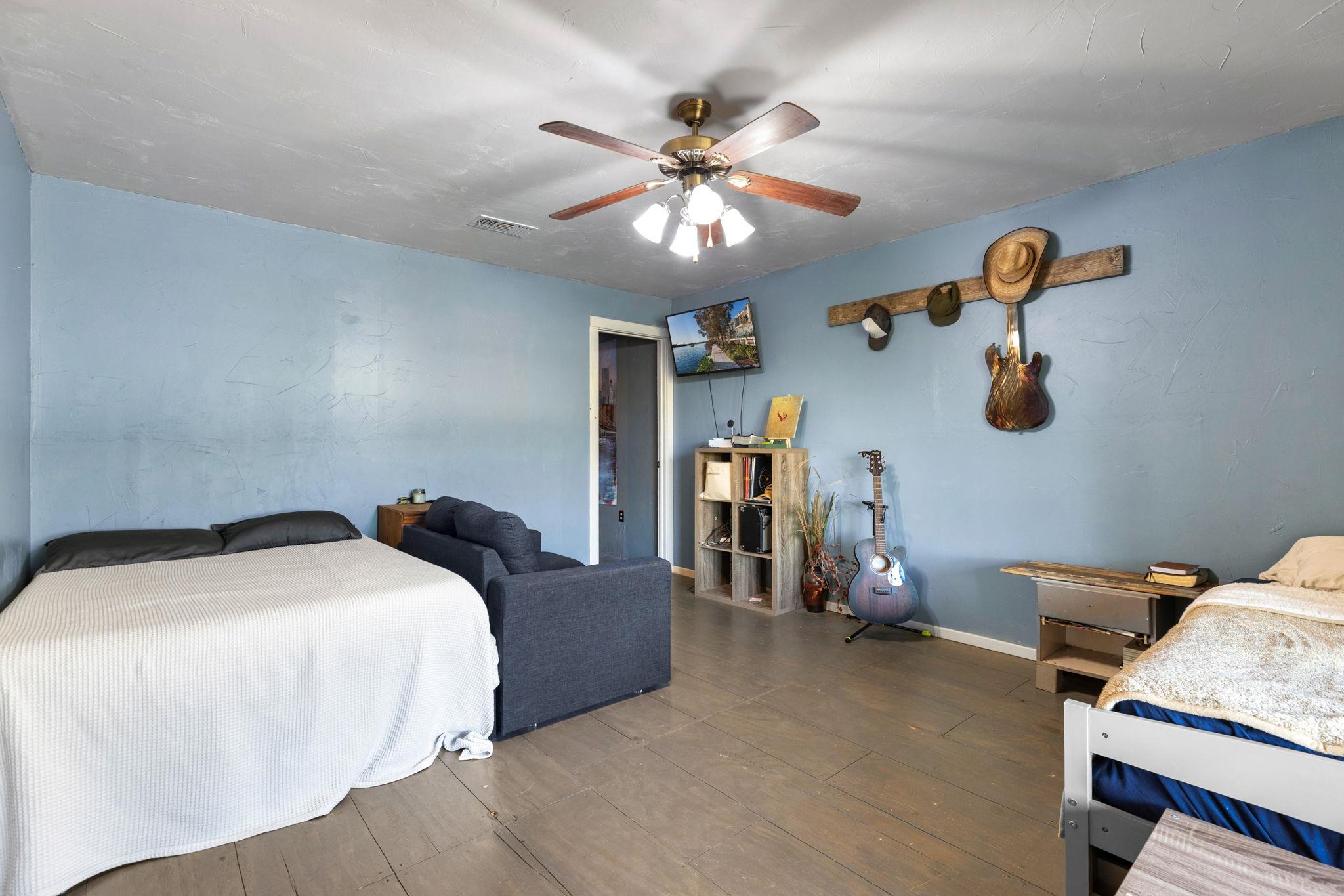 1600 Alpine Trl, San Marcos, TX 78666