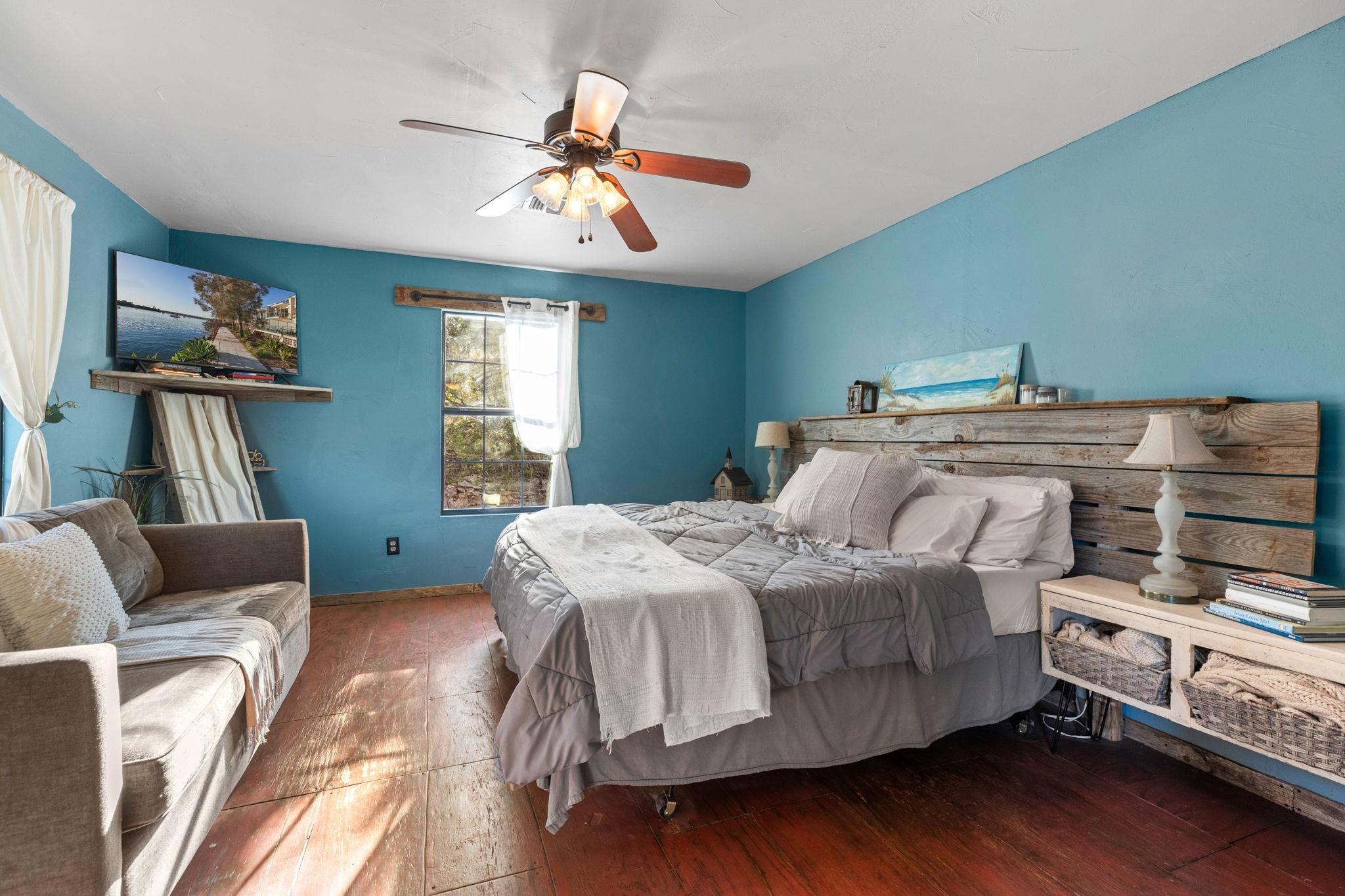 1600 Alpine Trl, San Marcos, TX 78666