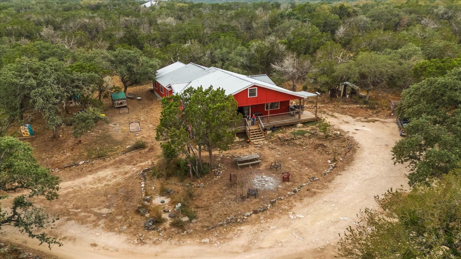 1600 Alpine Trl, San Marcos, TX 78666