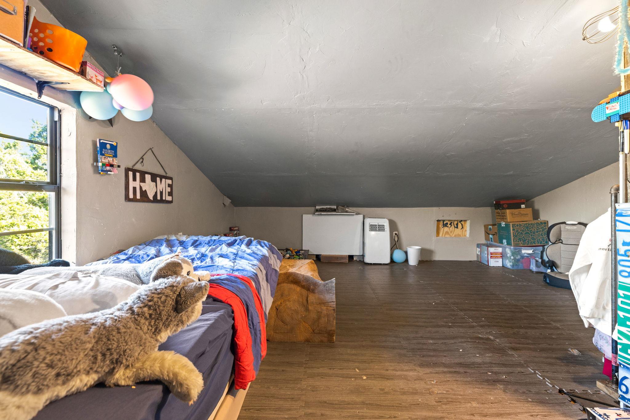 1600 Alpine Trl, San Marcos, TX 78666