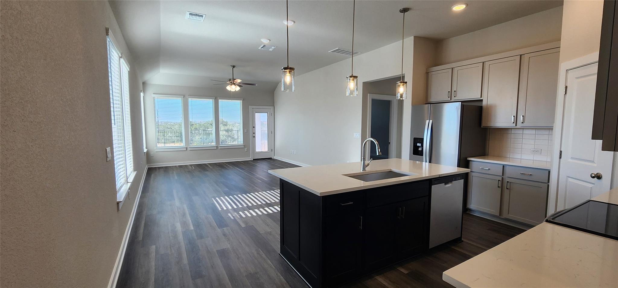 2137 Delano Dr, Leander, TX 78641