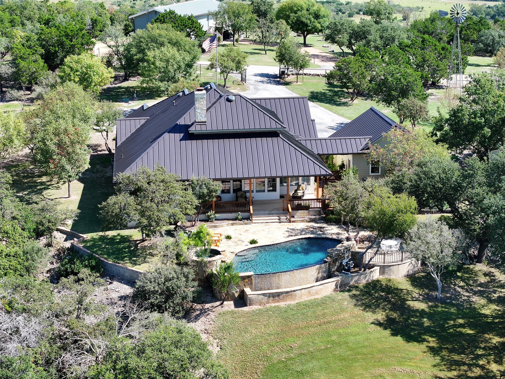169 Royal Oaks Hill, Fredericksburg, TX 78624