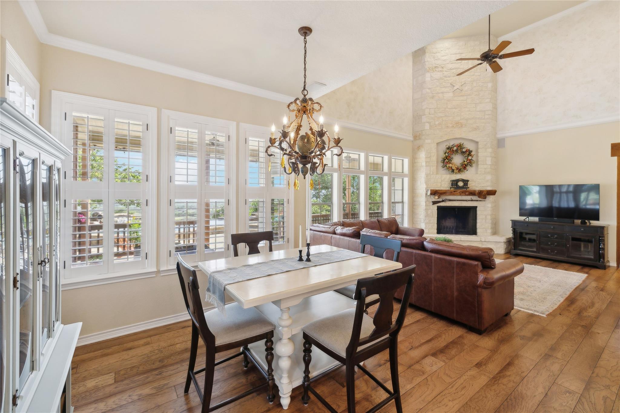 169 Royal Oaks Hill, Fredericksburg, TX 78624