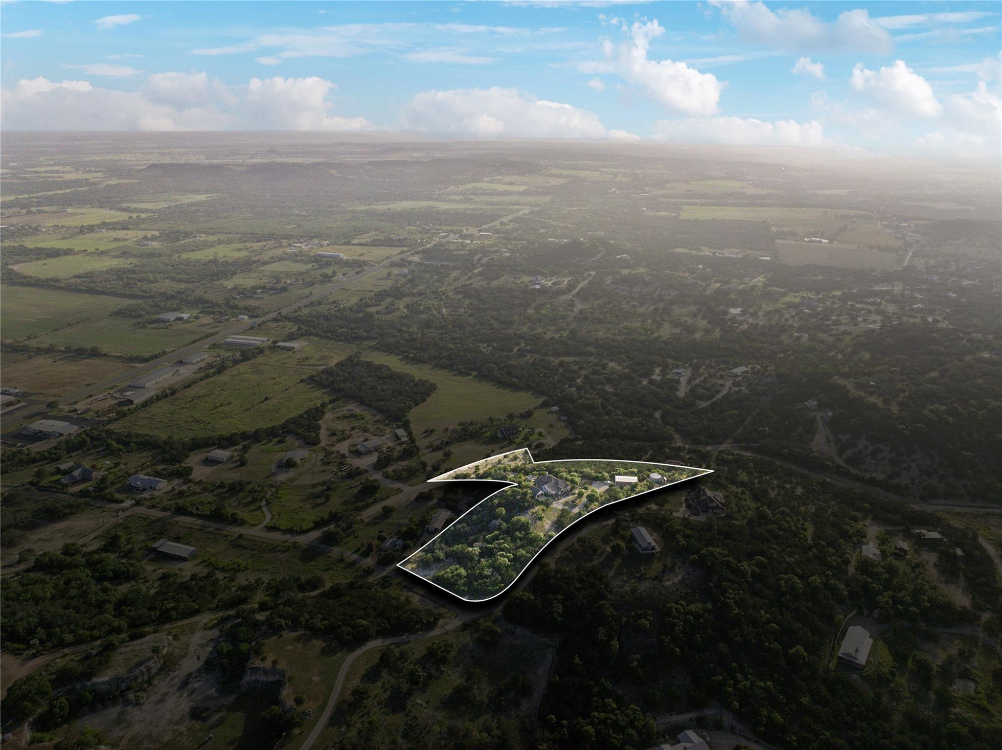 169 Royal Oaks Hill, Fredericksburg, TX 78624