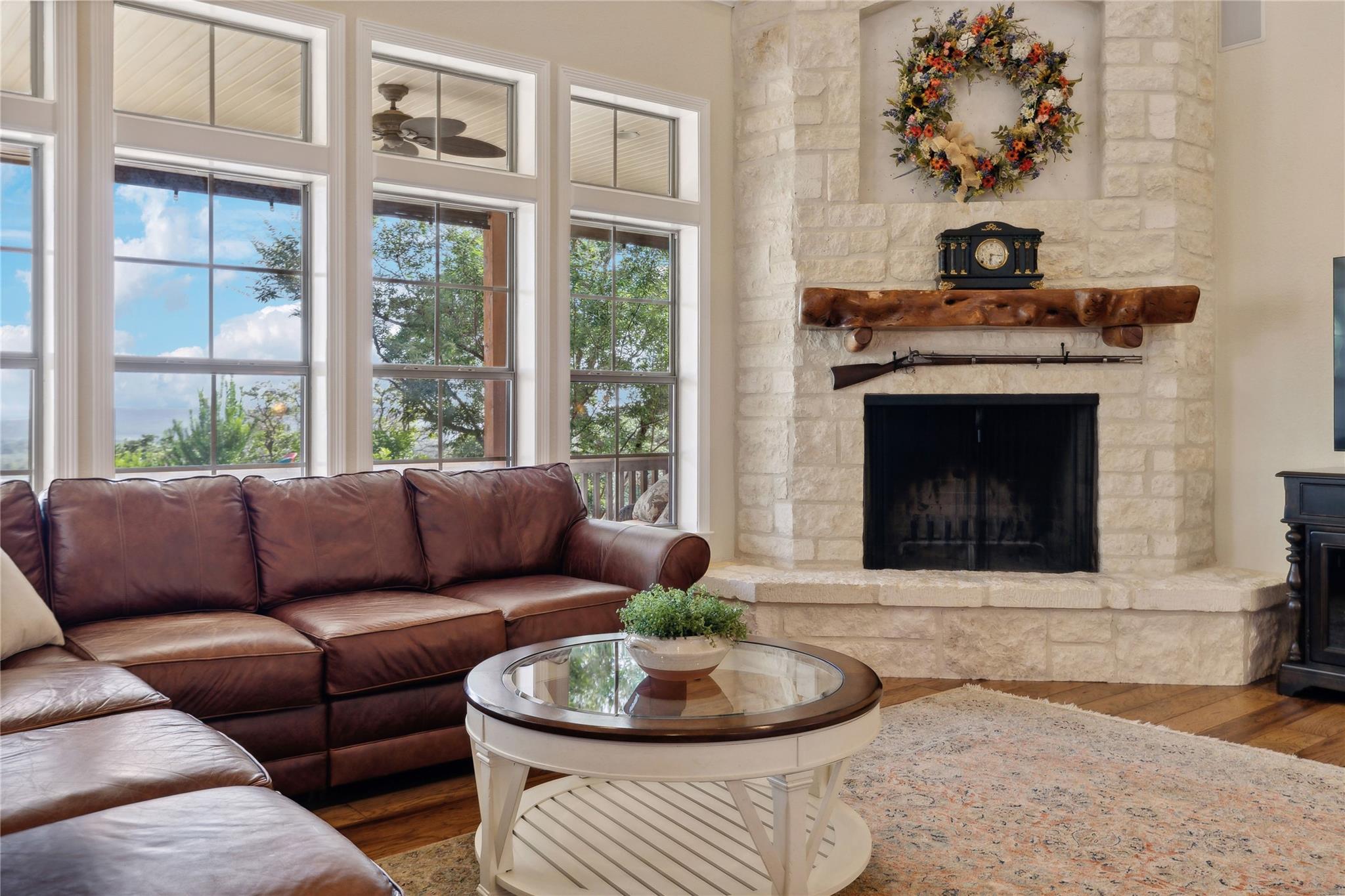 169 Royal Oaks Hill, Fredericksburg, TX 78624