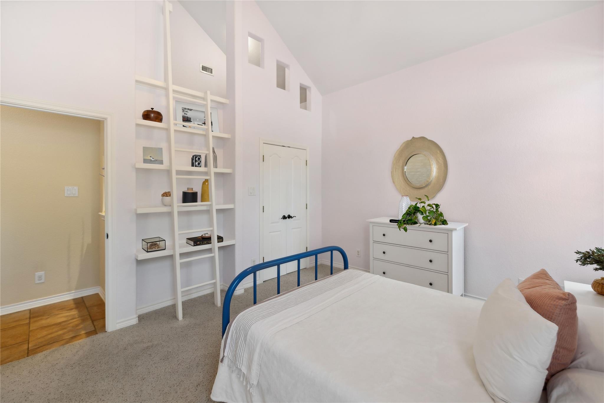 169 Royal Oaks Hill, Fredericksburg, TX 78624