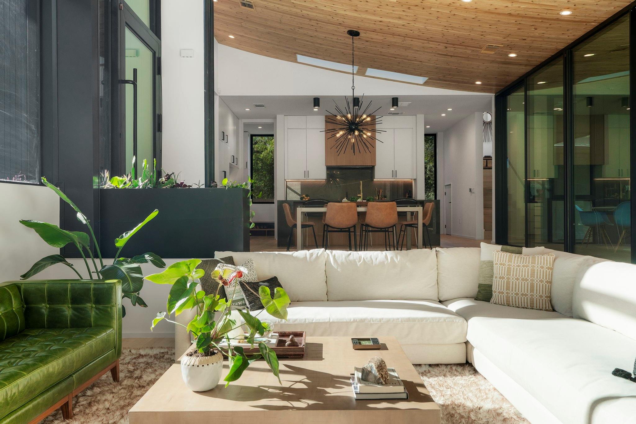 2404 Rock Terrace Cir, Austin, TX 78704