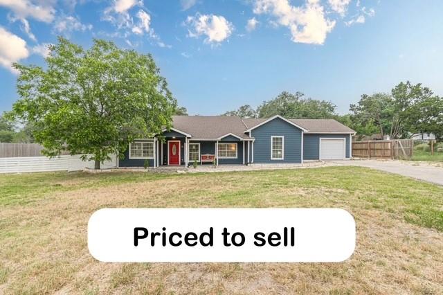 560 Persimmon Pass, Fischer, TX 78623