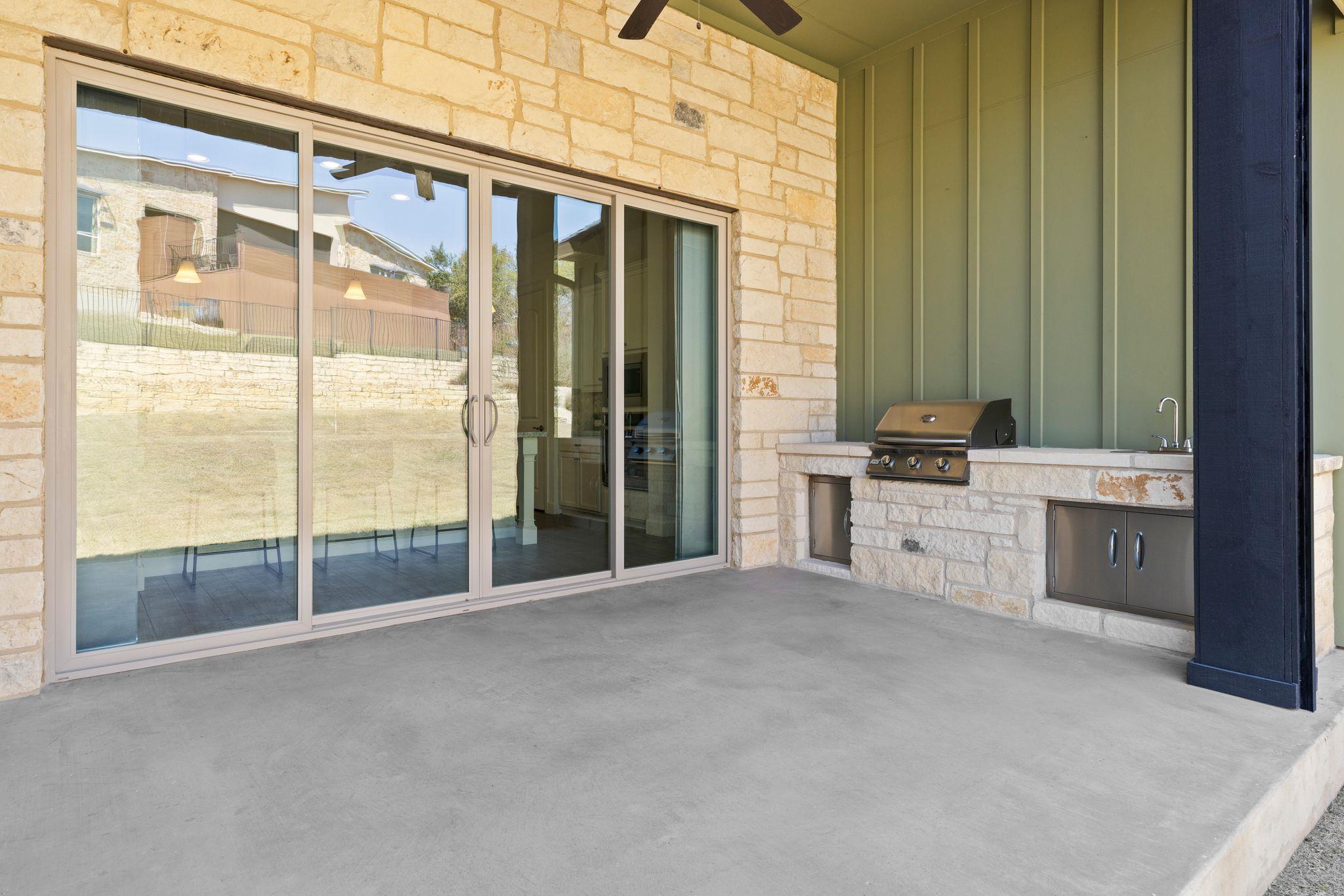 132 Sowing Oak Dr, San Marcos, TX 78666