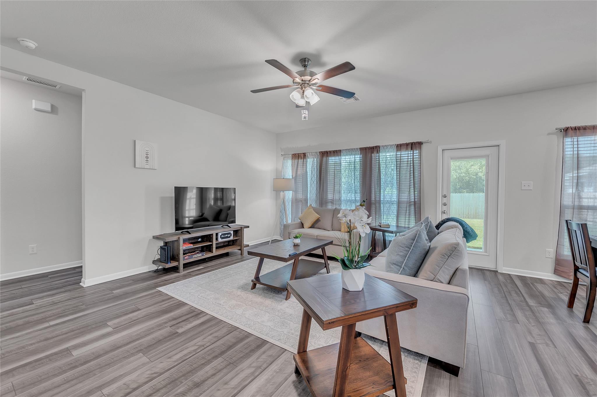 425 Oxford Ln, Troy, TX 76579