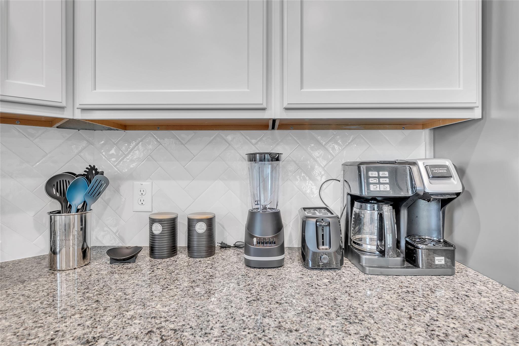 425 Oxford Ln, Troy, TX 76579