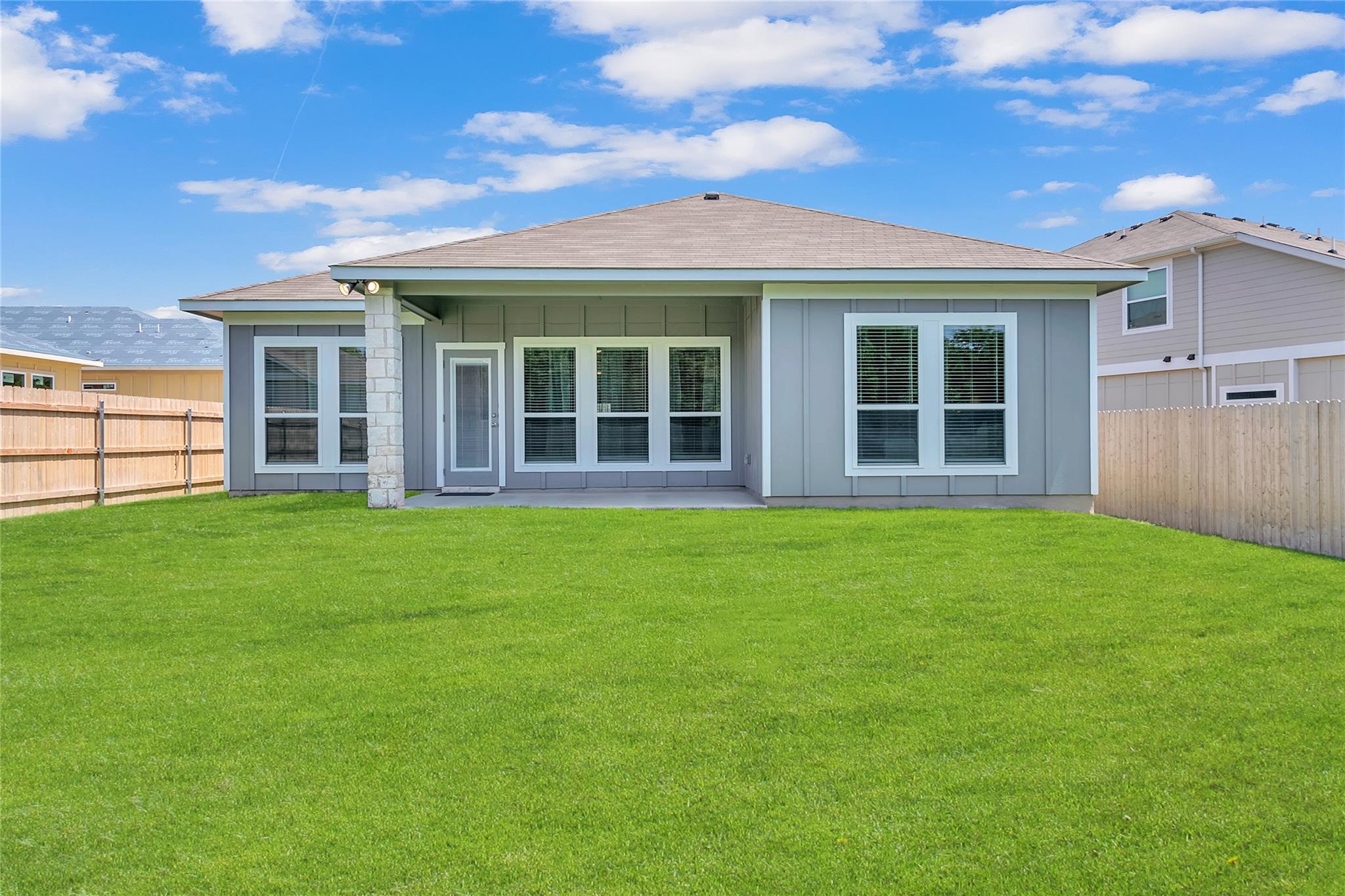 425 Oxford Ln, Troy, TX 76579