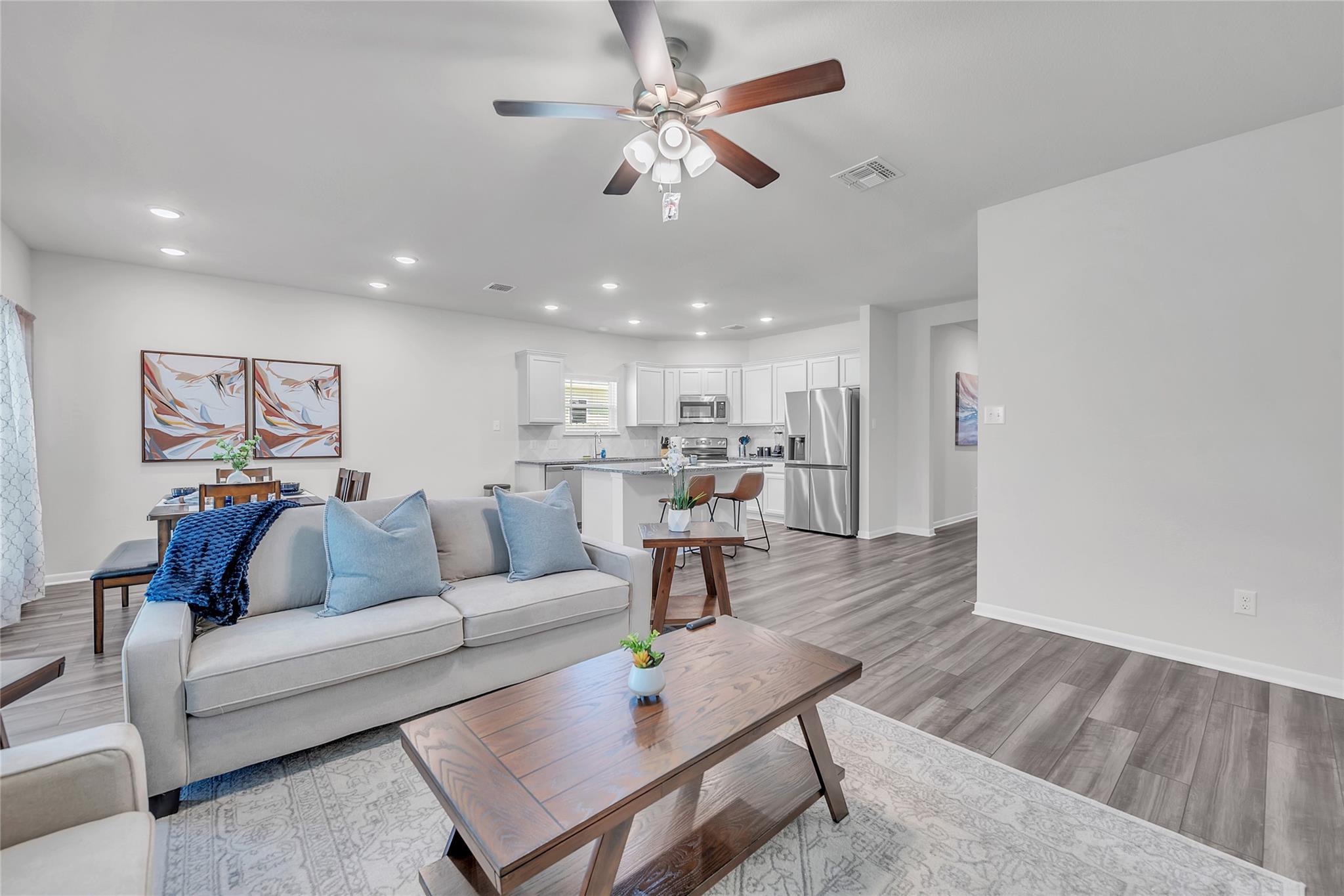 425 Oxford Ln, Troy, TX 76579
