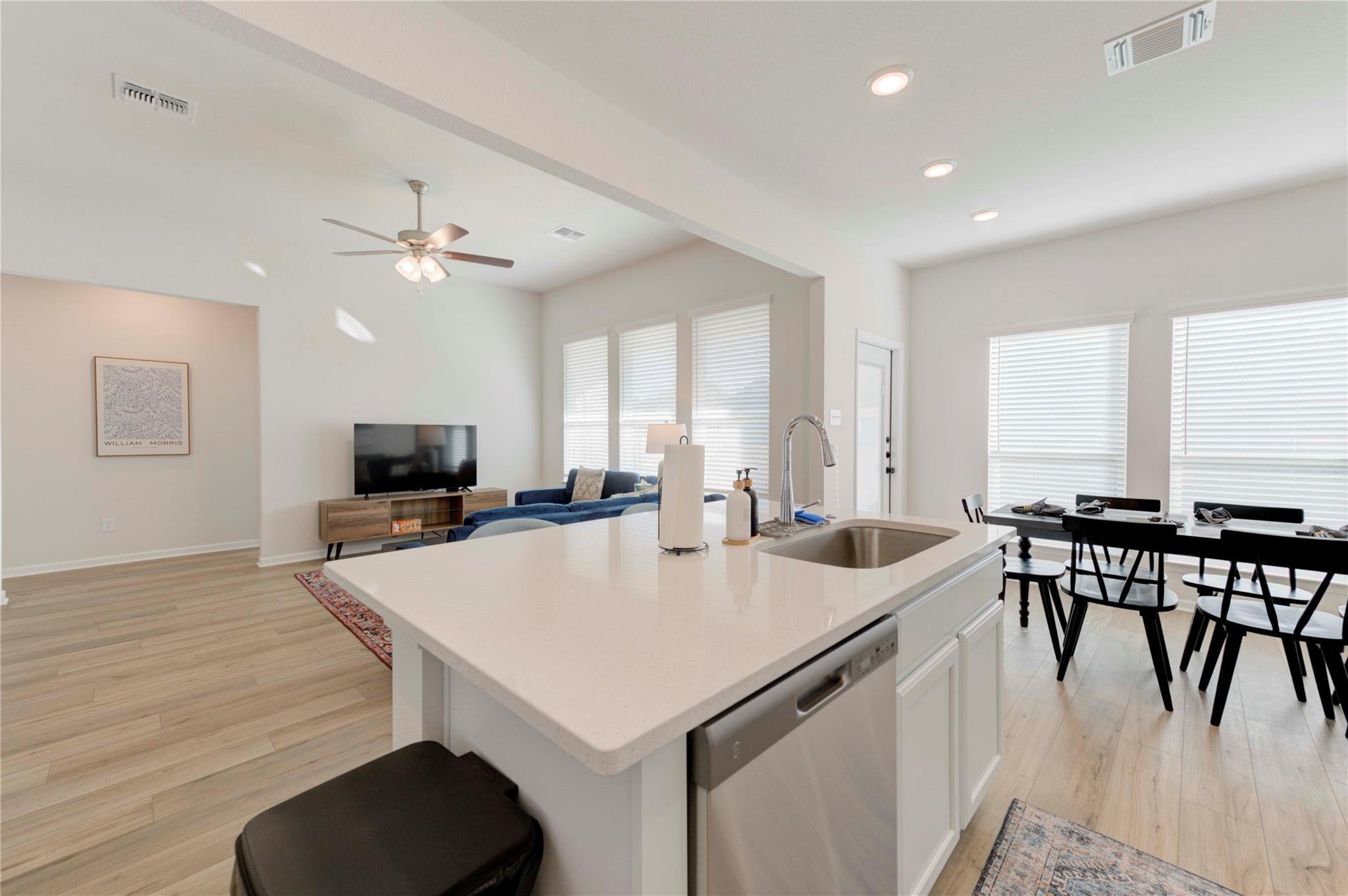 513 Gingham Trl, Troy, TX 76579