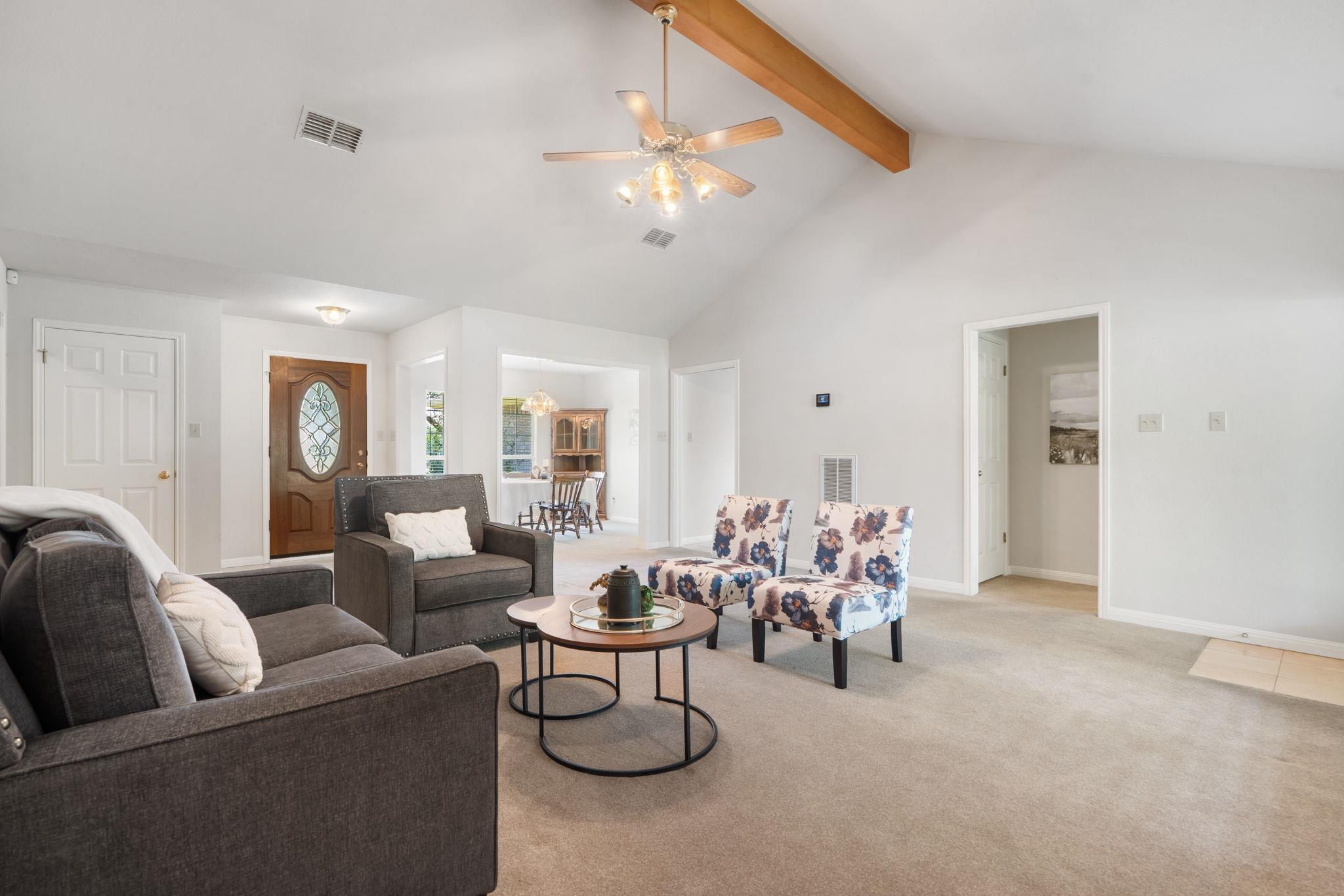 541 Elliott Ranch Rd, Buda, TX 78610