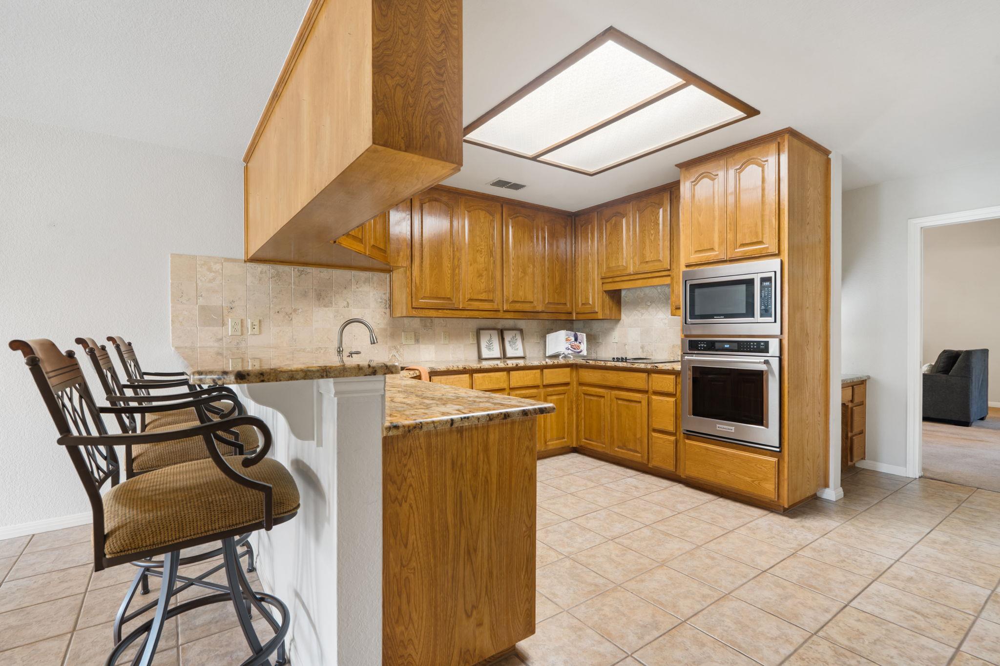 541 Elliott Ranch Rd, Buda, TX 78610