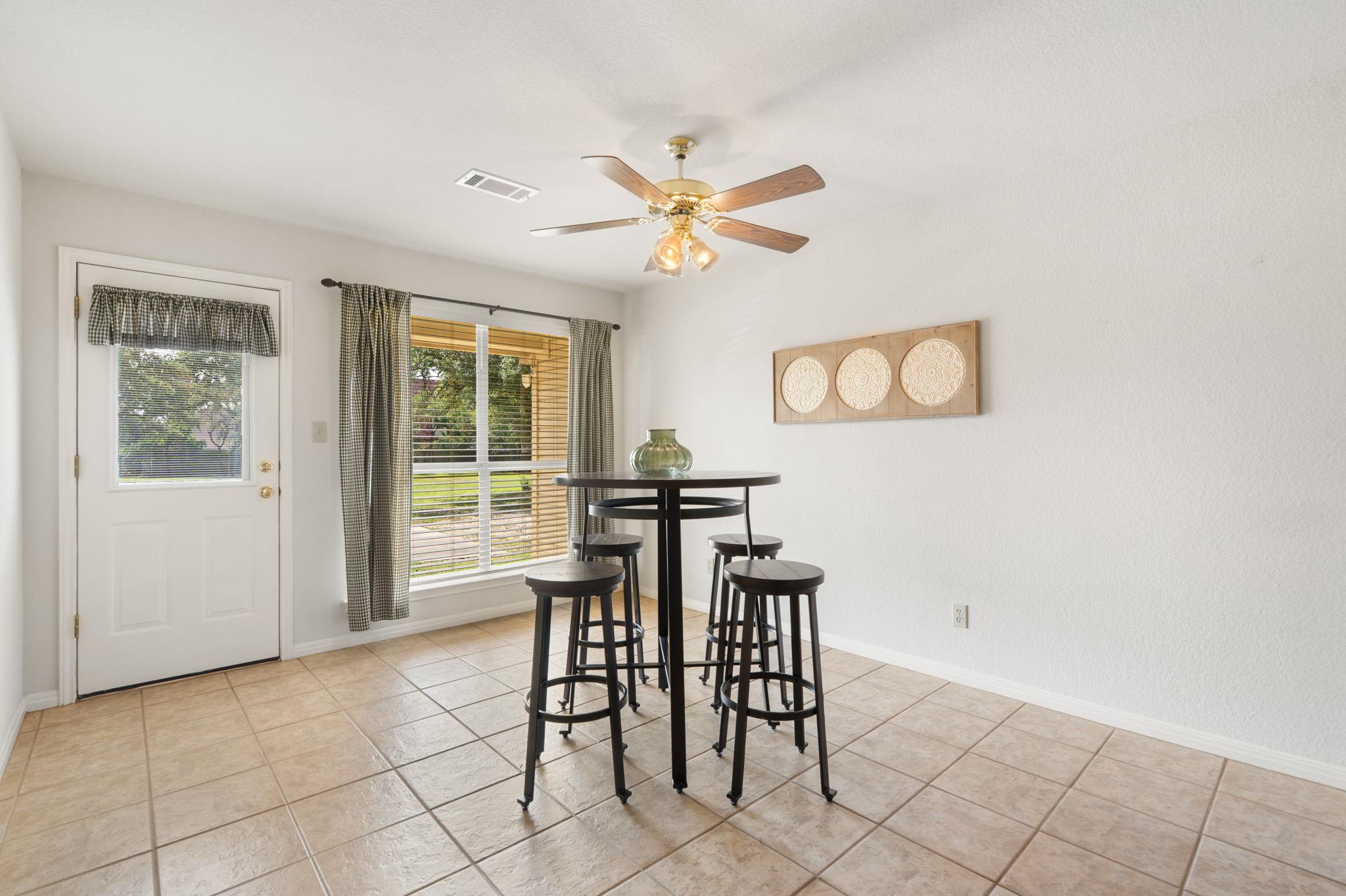 541 Elliott Ranch Rd, Buda, TX 78610