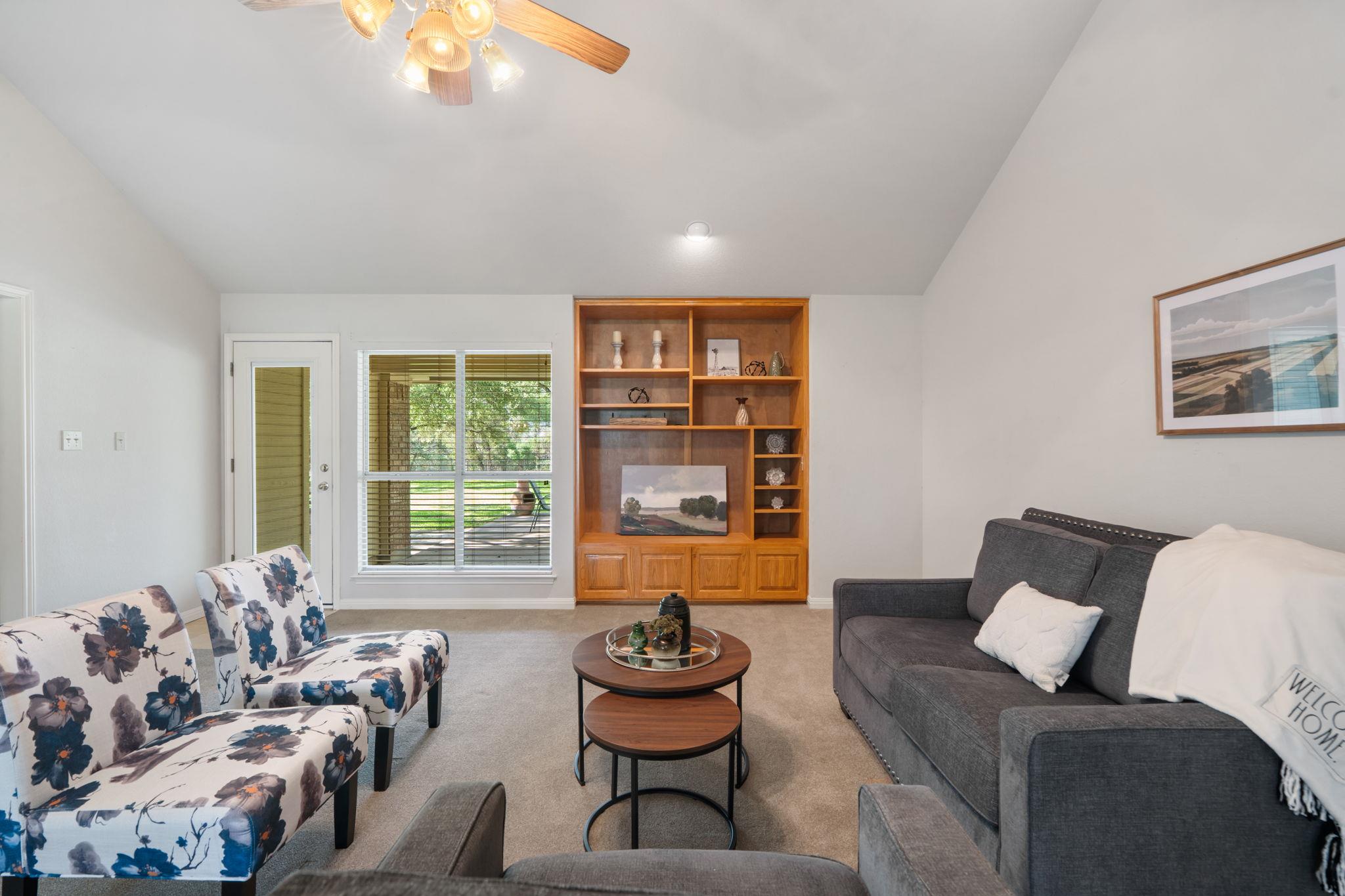 541 Elliott Ranch Rd, Buda, TX 78610
