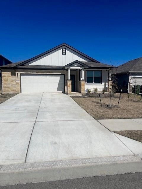 217 GREENS BAYOU Trl, Hutto, TX 78634