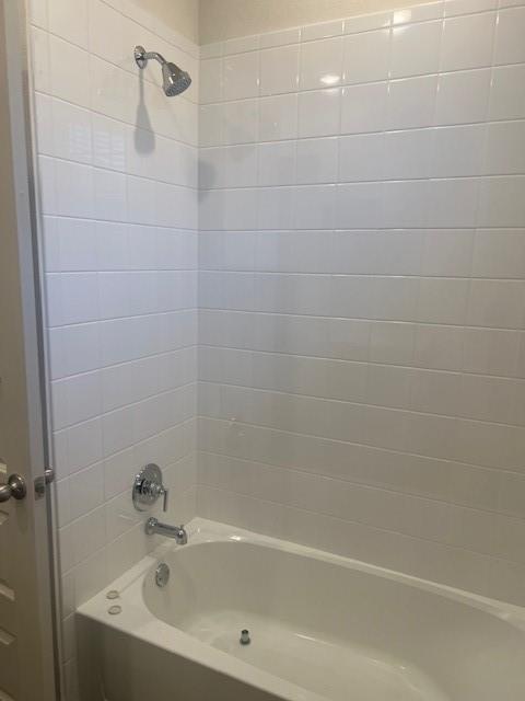 217 GREENS BAYOU Trl, Hutto, TX 78634