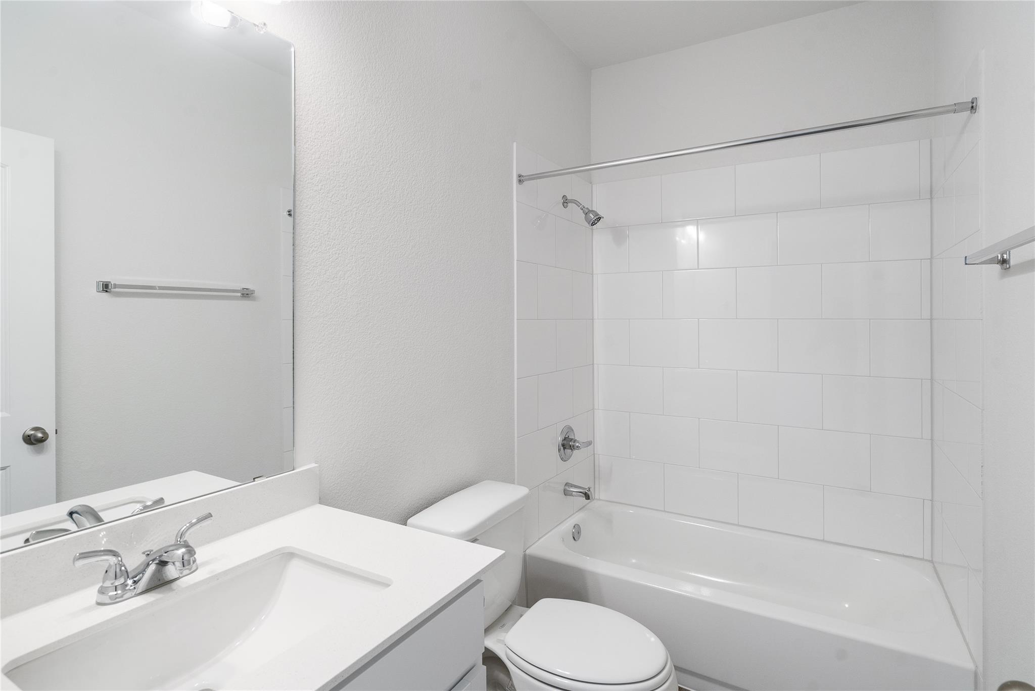 186 Weaver Ln, Bastrop, TX 78602