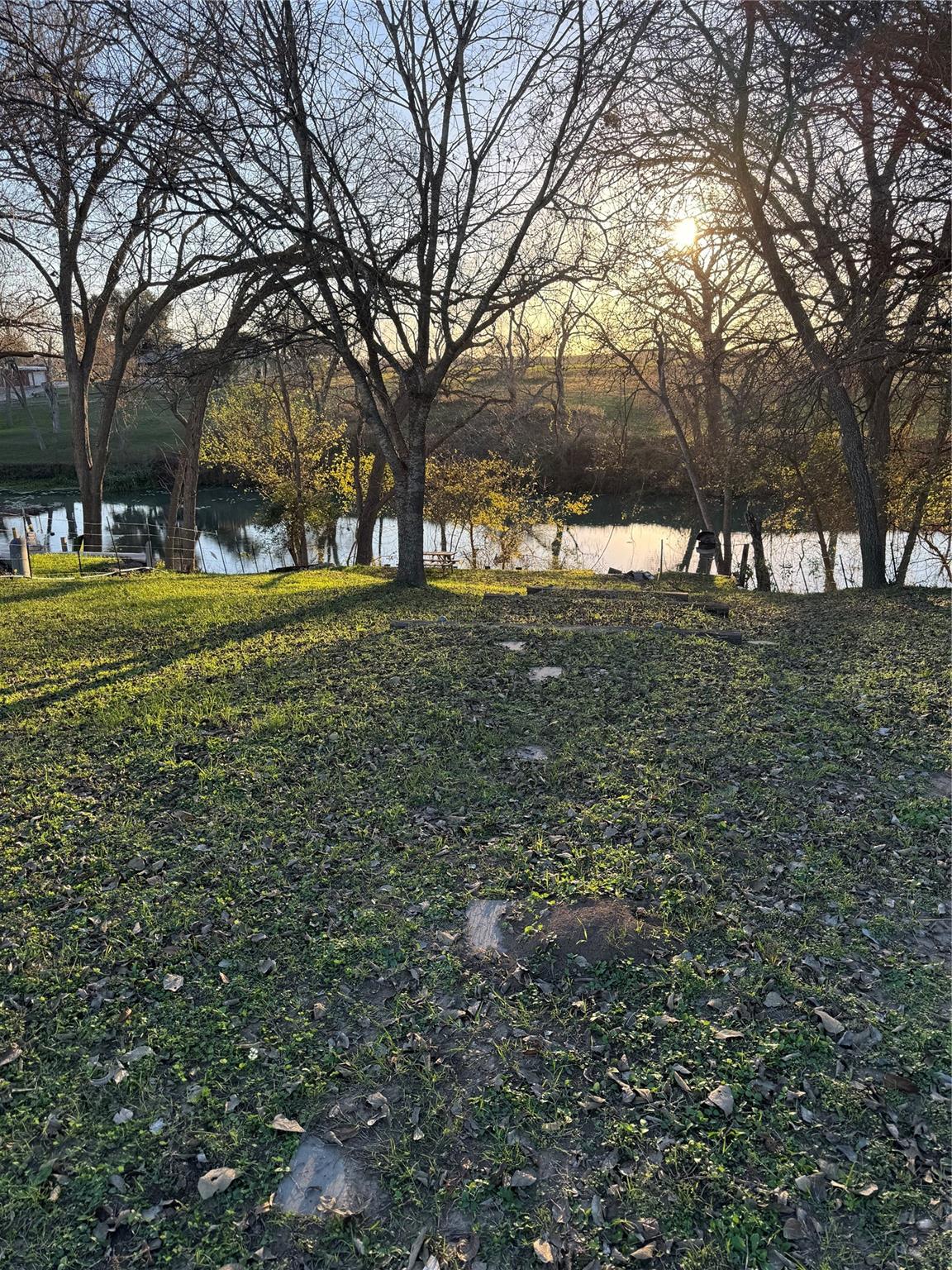 282 Spring River Dr, Martindale, TX 78655
