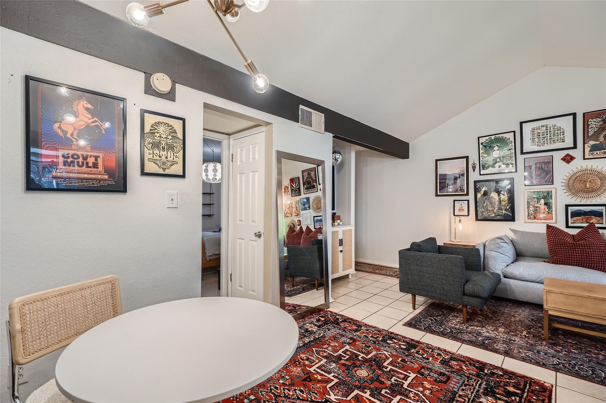 3018 S 1st St # 204, Austin, TX 78704