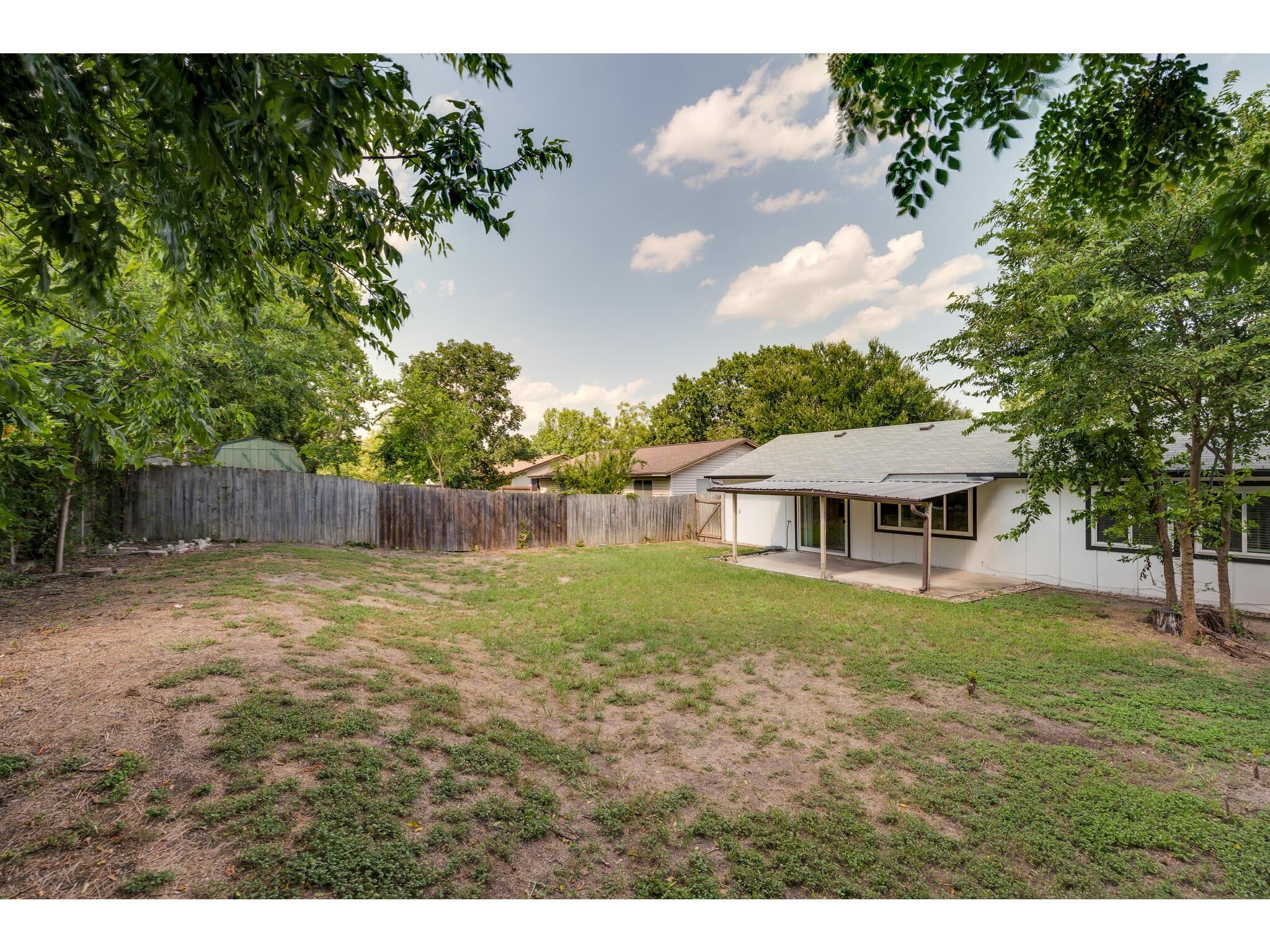 6112 Glen Meadow Dr, Austin, TX 78745