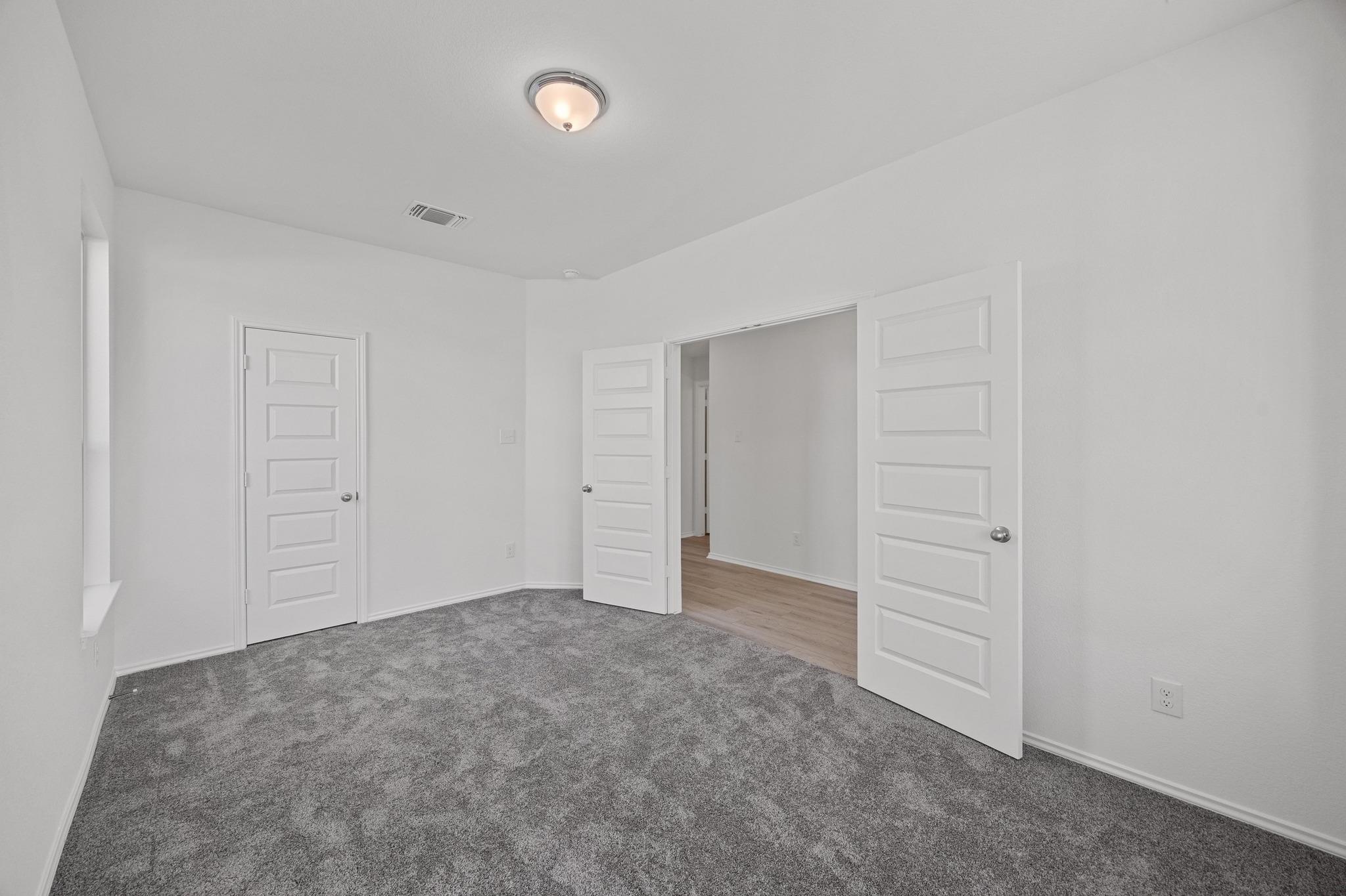 237 Robert Hightower Dr, Jarrell, TX 76537