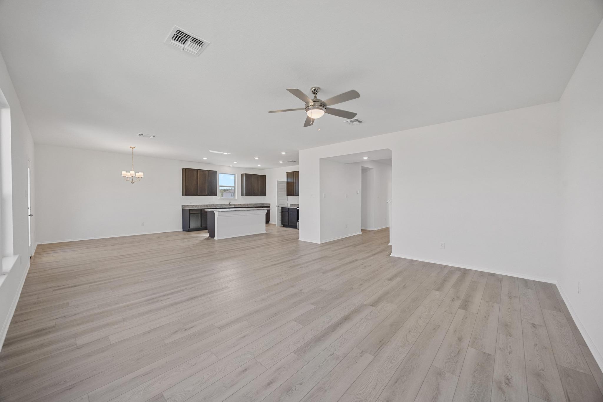 237 Robert Hightower Dr, Jarrell, TX 76537