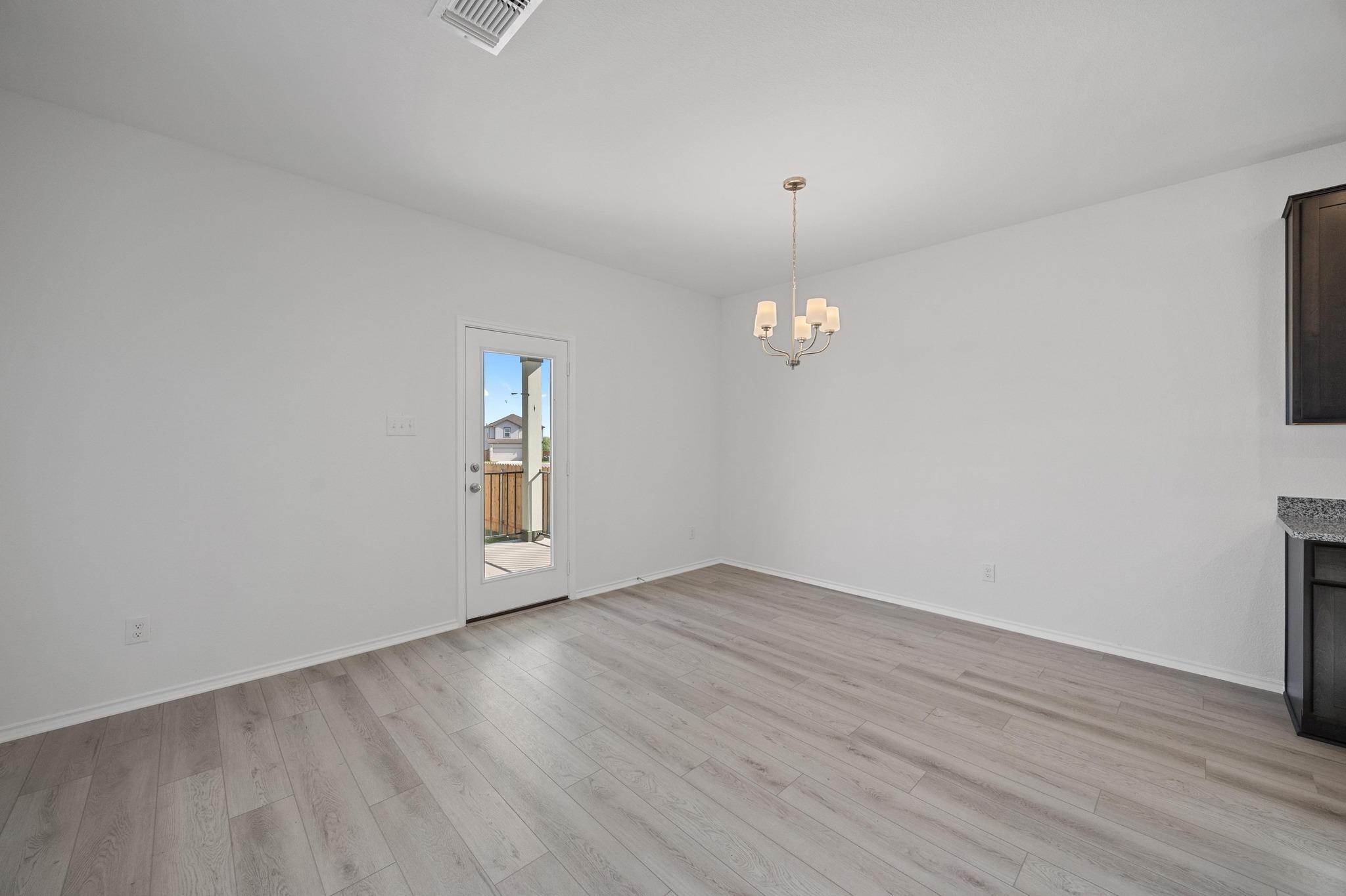 237 Robert Hightower Dr, Jarrell, TX 76537