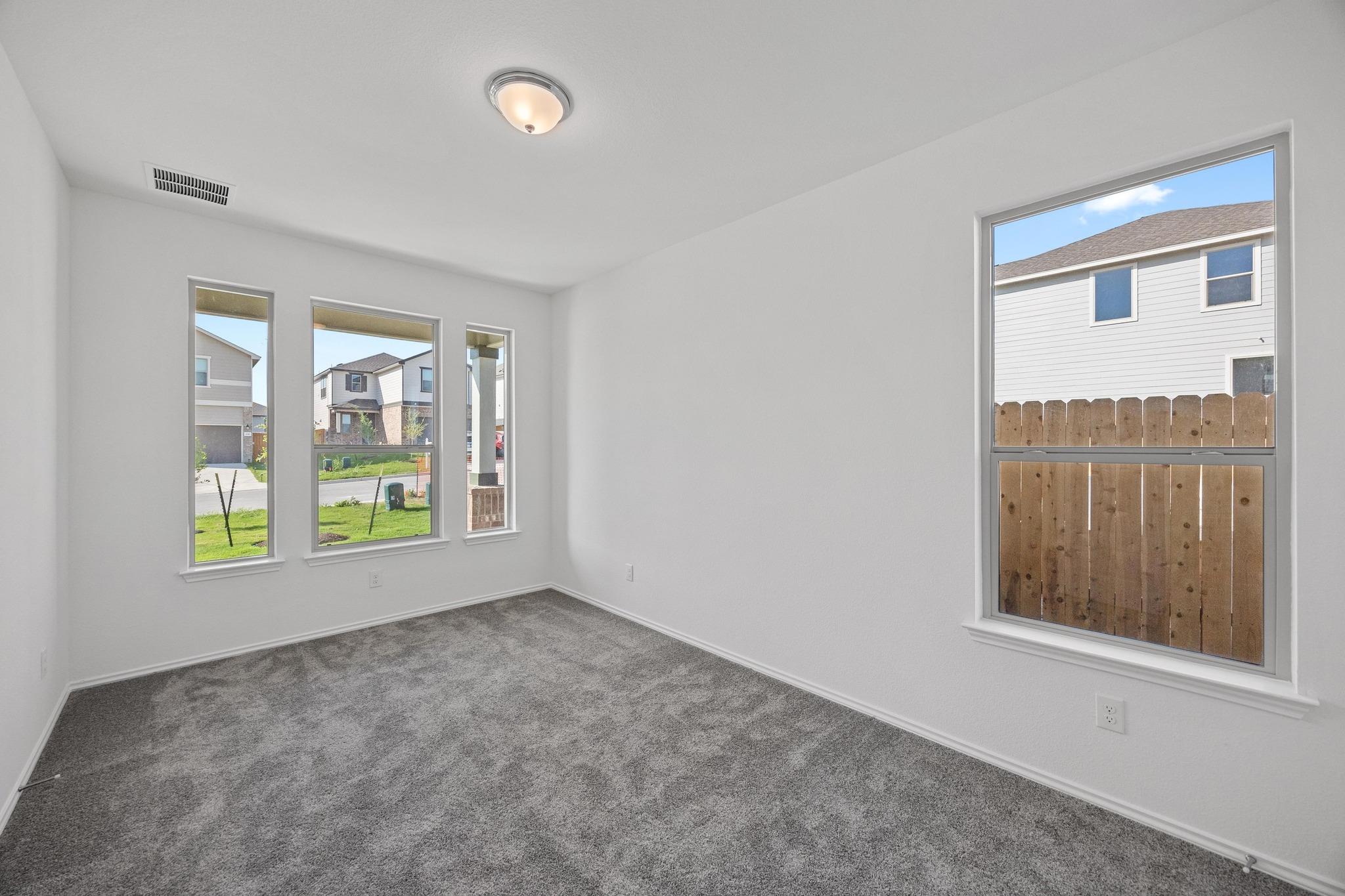 237 Robert Hightower Dr, Jarrell, TX 76537