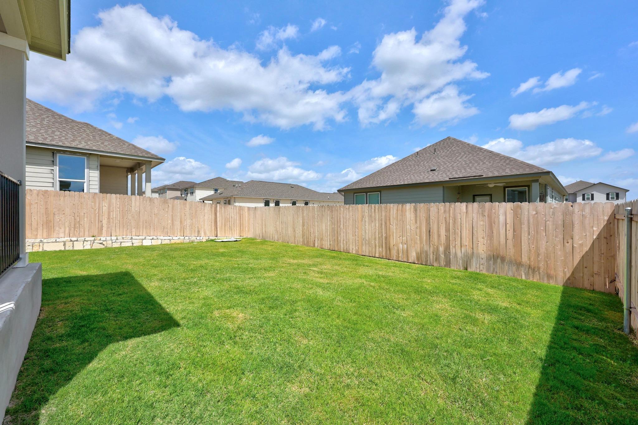 237 Robert Hightower Dr, Jarrell, TX 76537