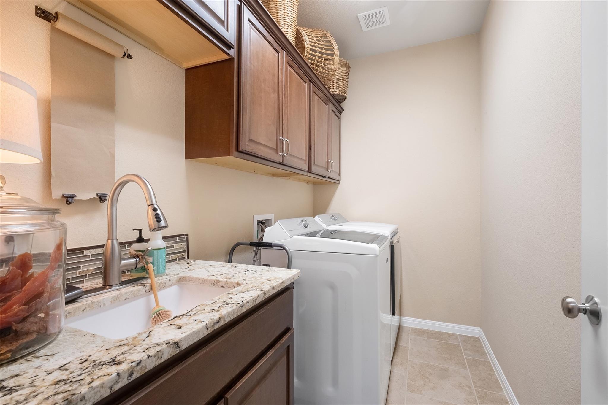 107 Tylee Cir, Bastrop, TX 78602