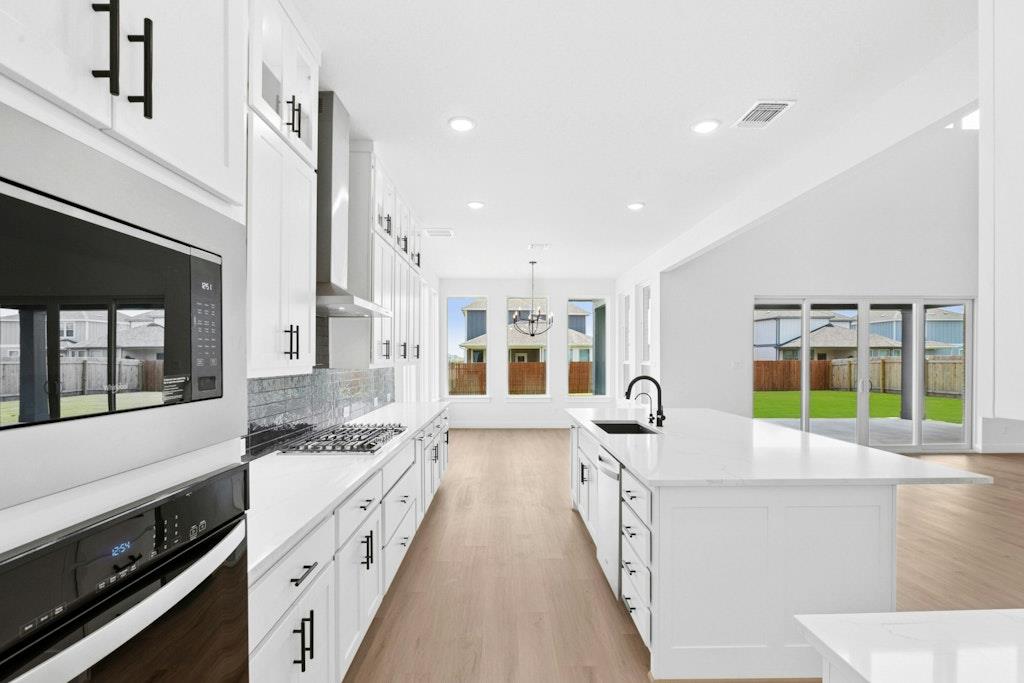 220 Reata Ridge Loop, Liberty Hill, TX 78642