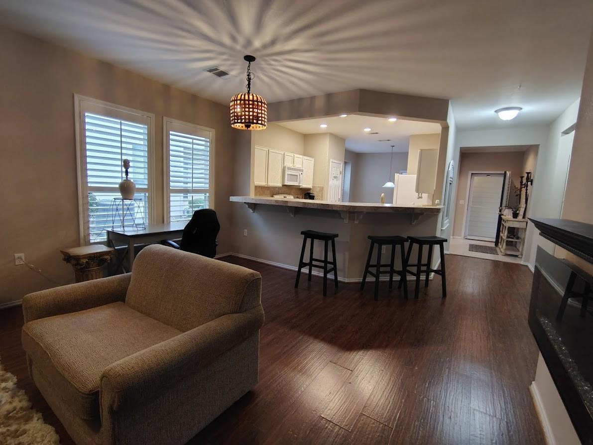 223 Bonham Loop, Georgetown, TX 78633