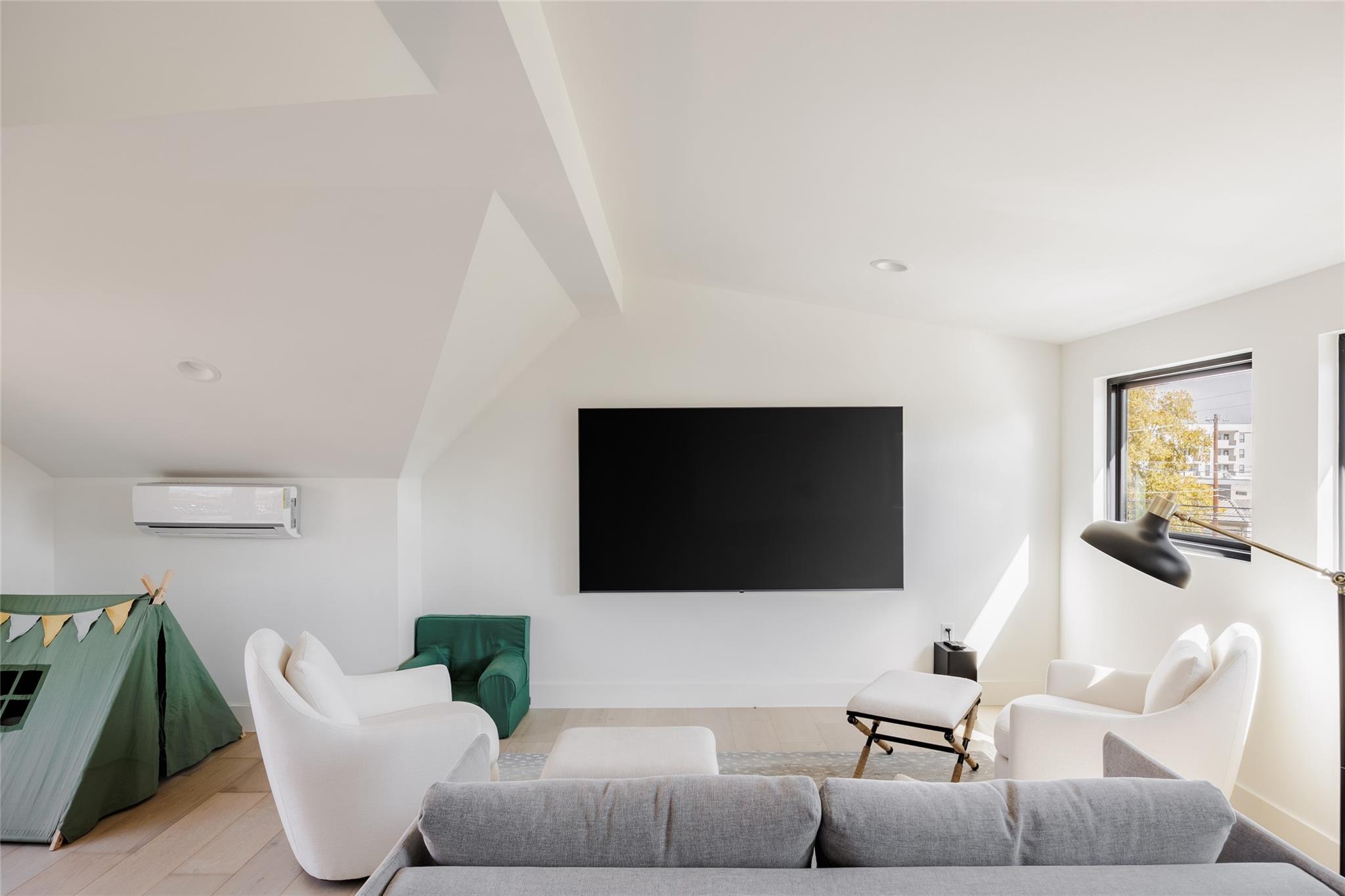 108 Comal St, Austin, TX 78702