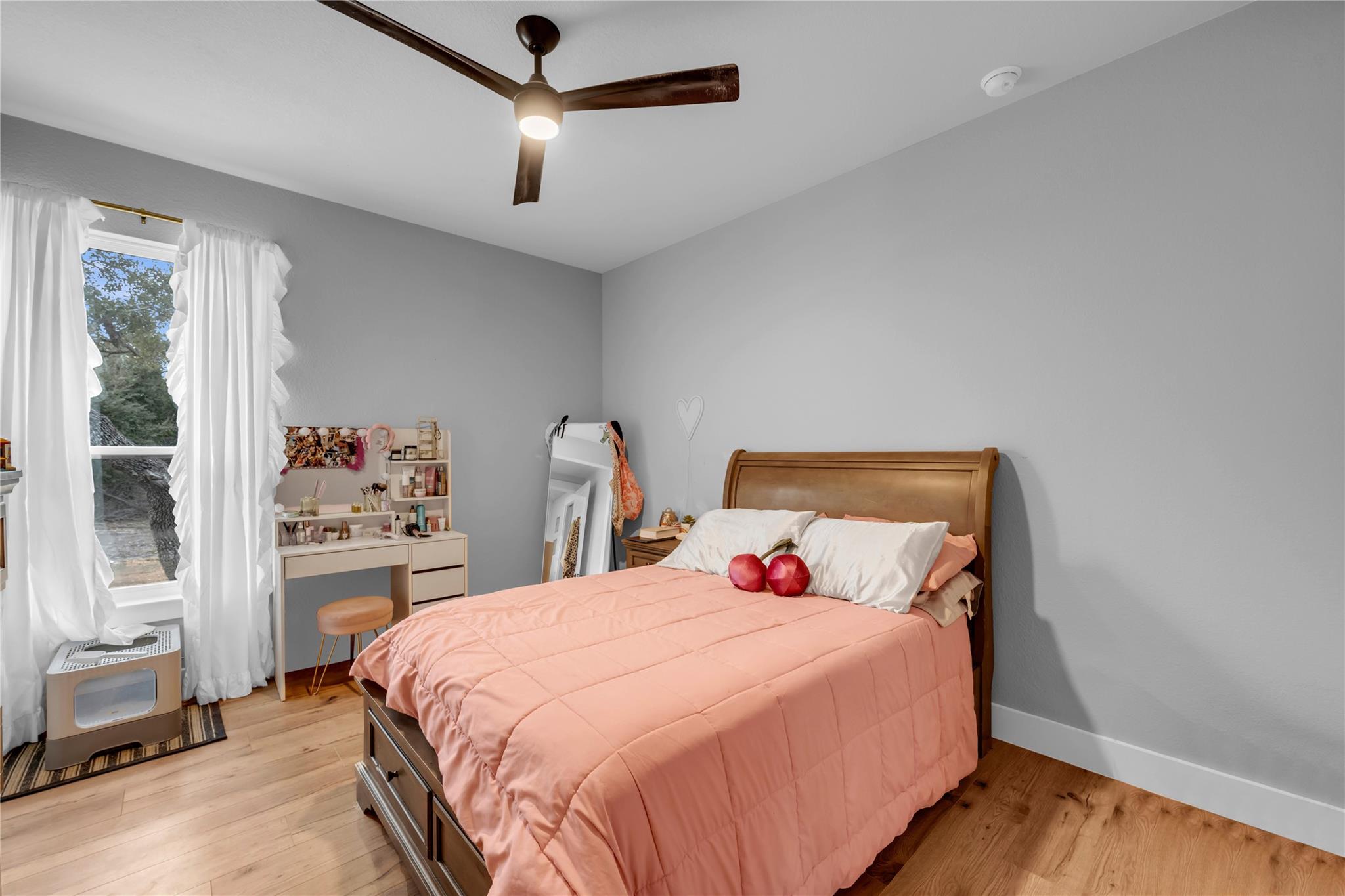 123 Wandering Oak Cir, Burnet, TX 78611