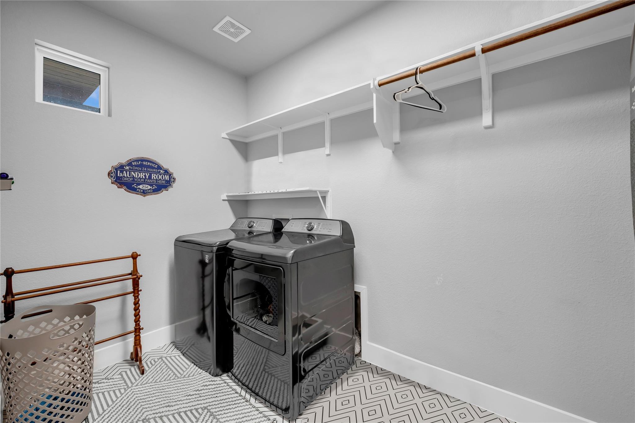 123 Wandering Oak Cir, Burnet, TX 78611