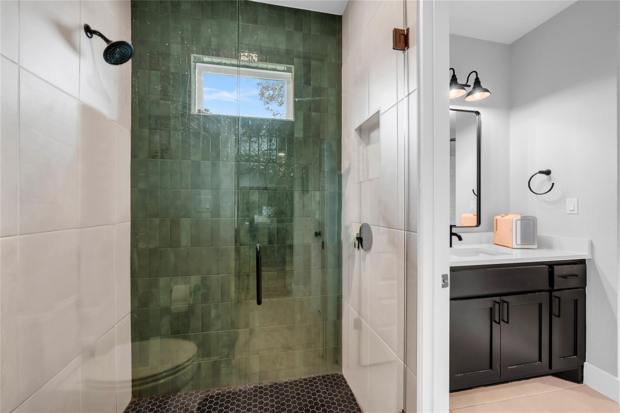 123 Wandering Oak Cir, Burnet, TX 78611