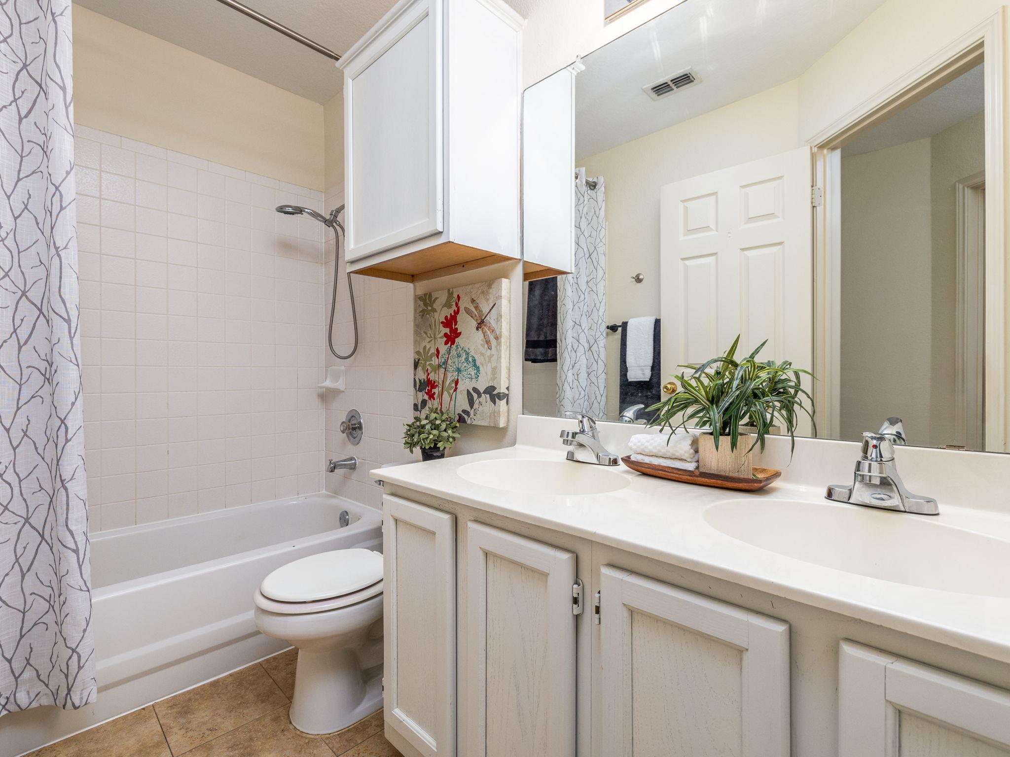 8001 RIMINI Trl, Austin, TX 78729