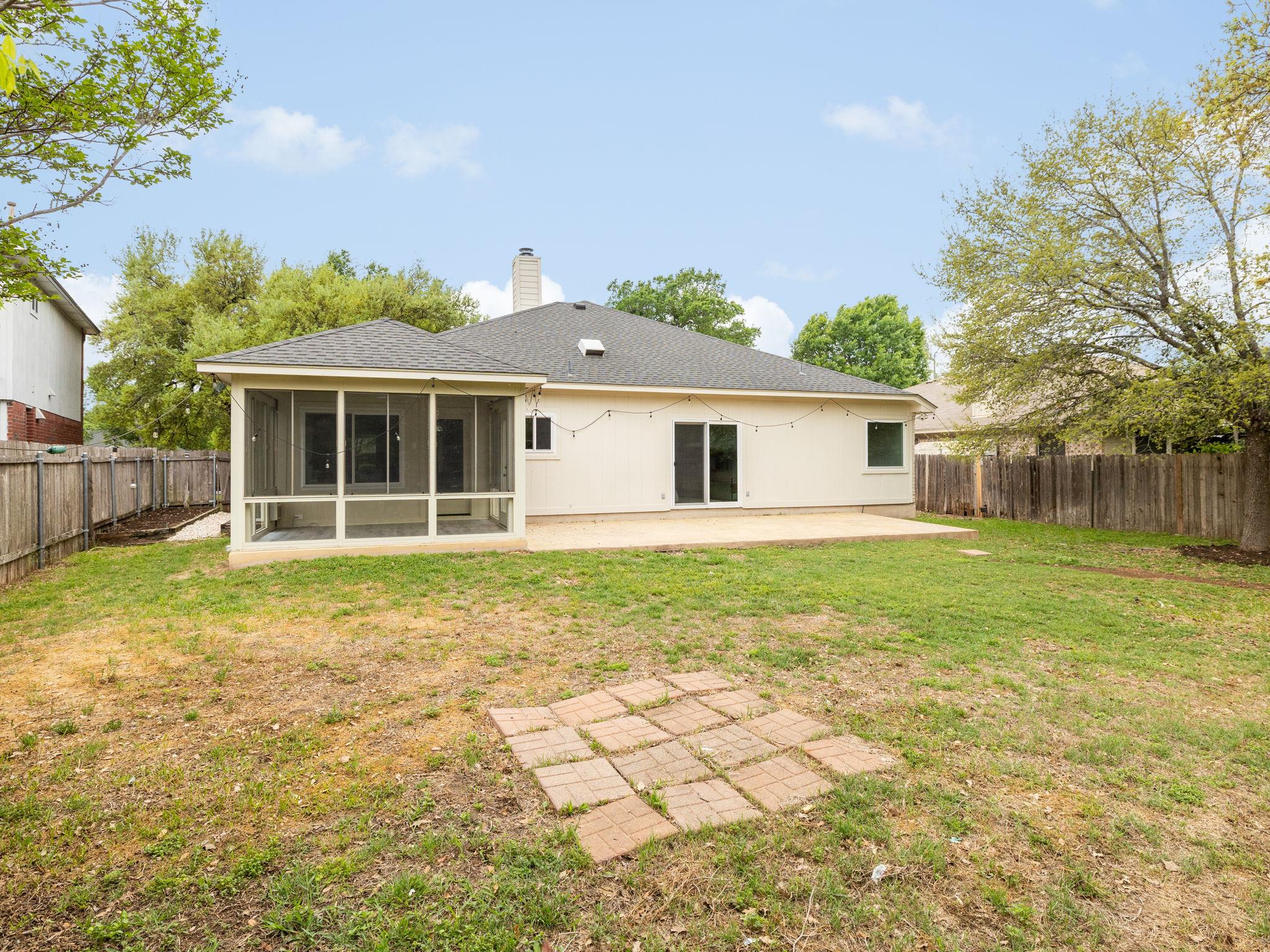 8004 Osborne Dr, Austin, TX 78729