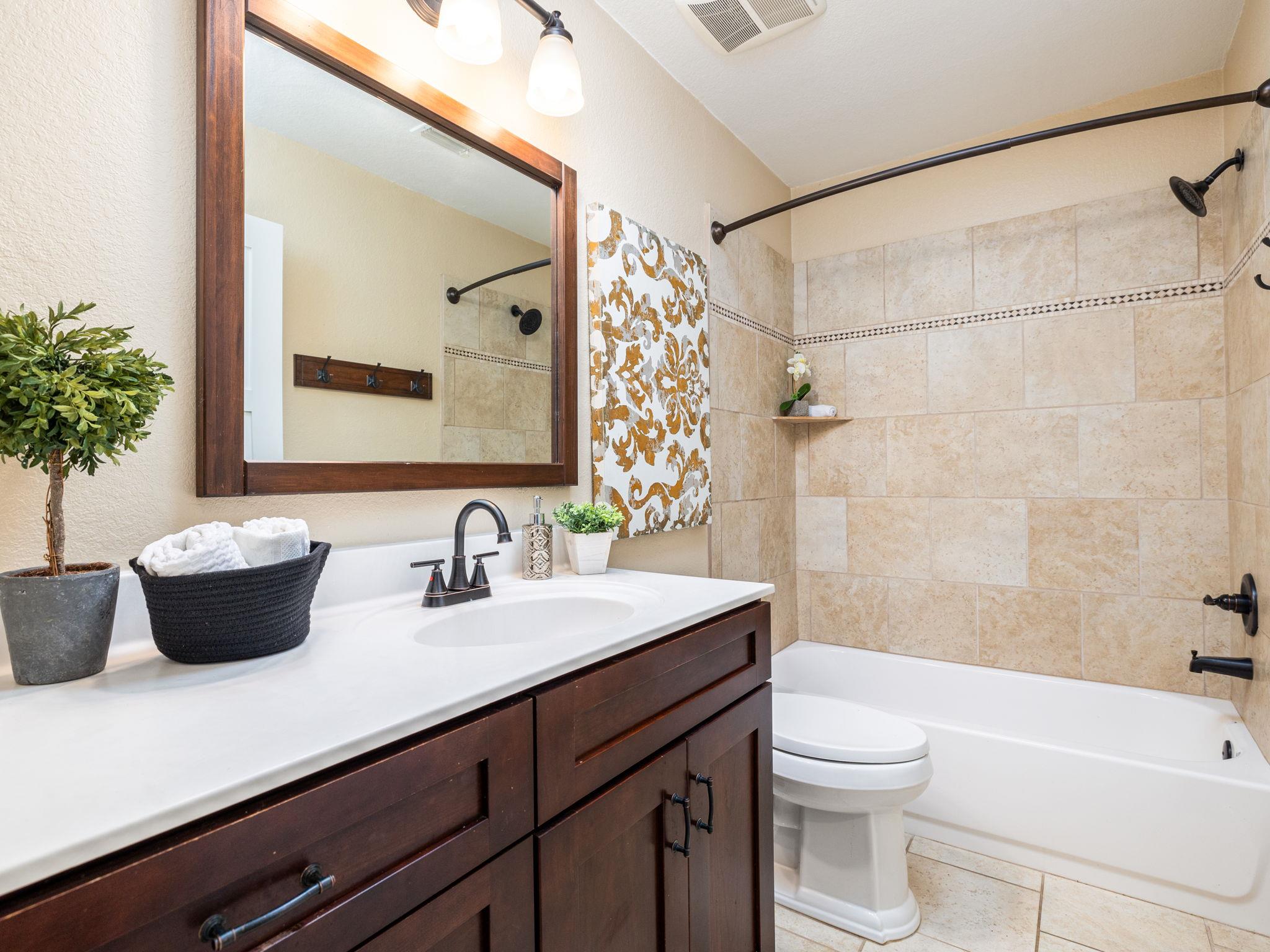 8004 Osborne Dr, Austin, TX 78729