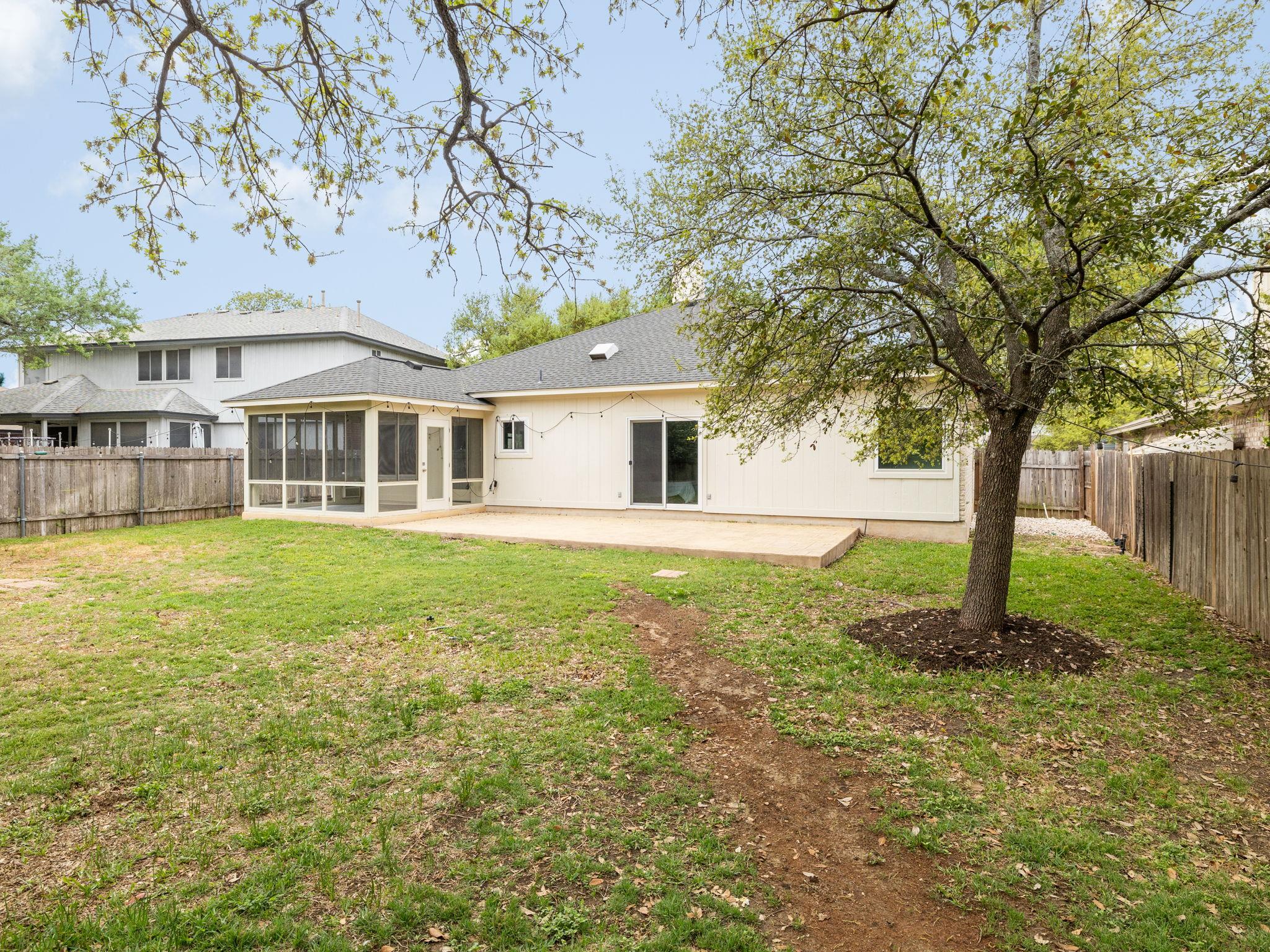 8004 Osborne Dr, Austin, TX 78729