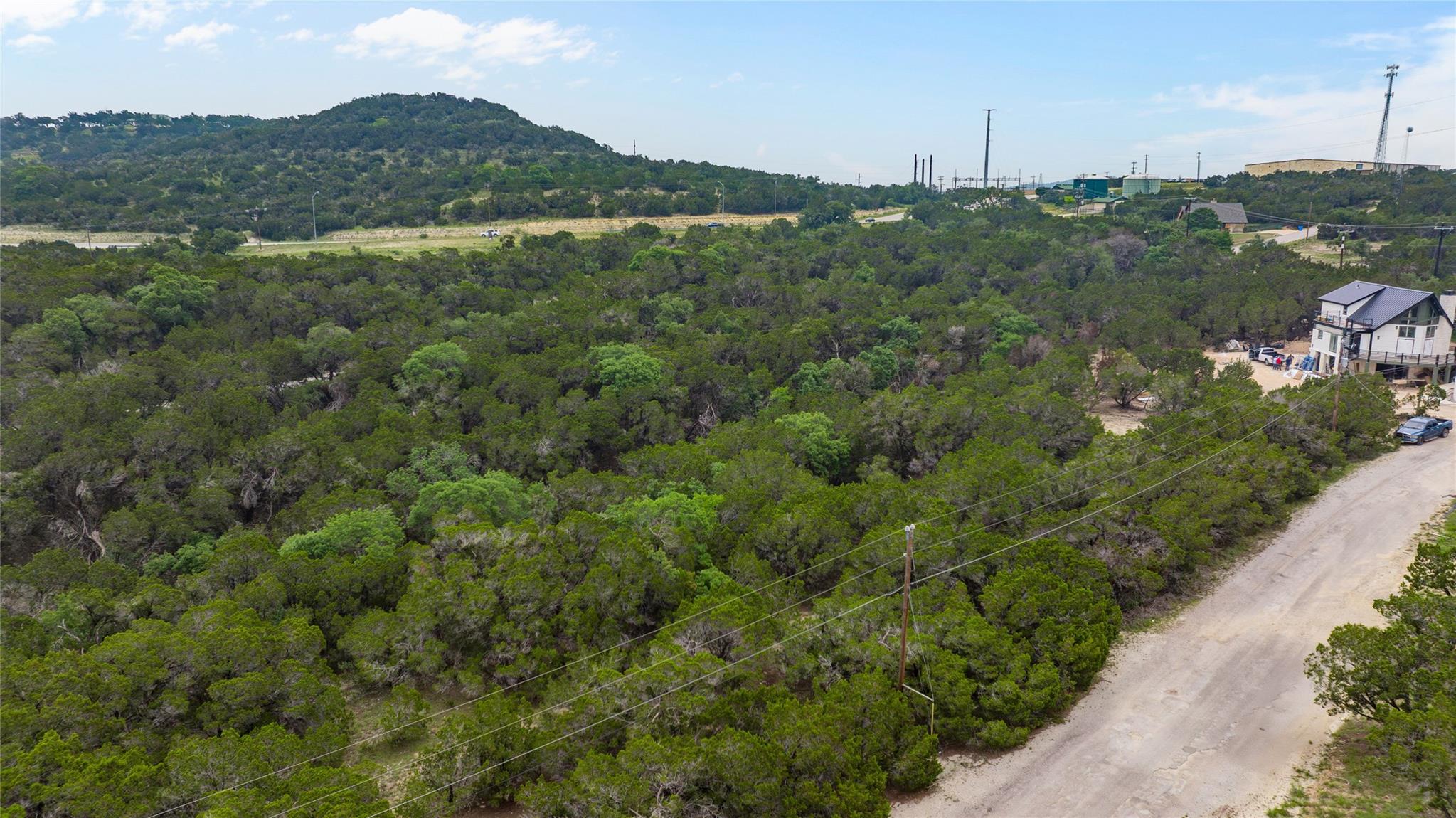 6807 Live Oak Dr, Lago Vista, TX 78645
