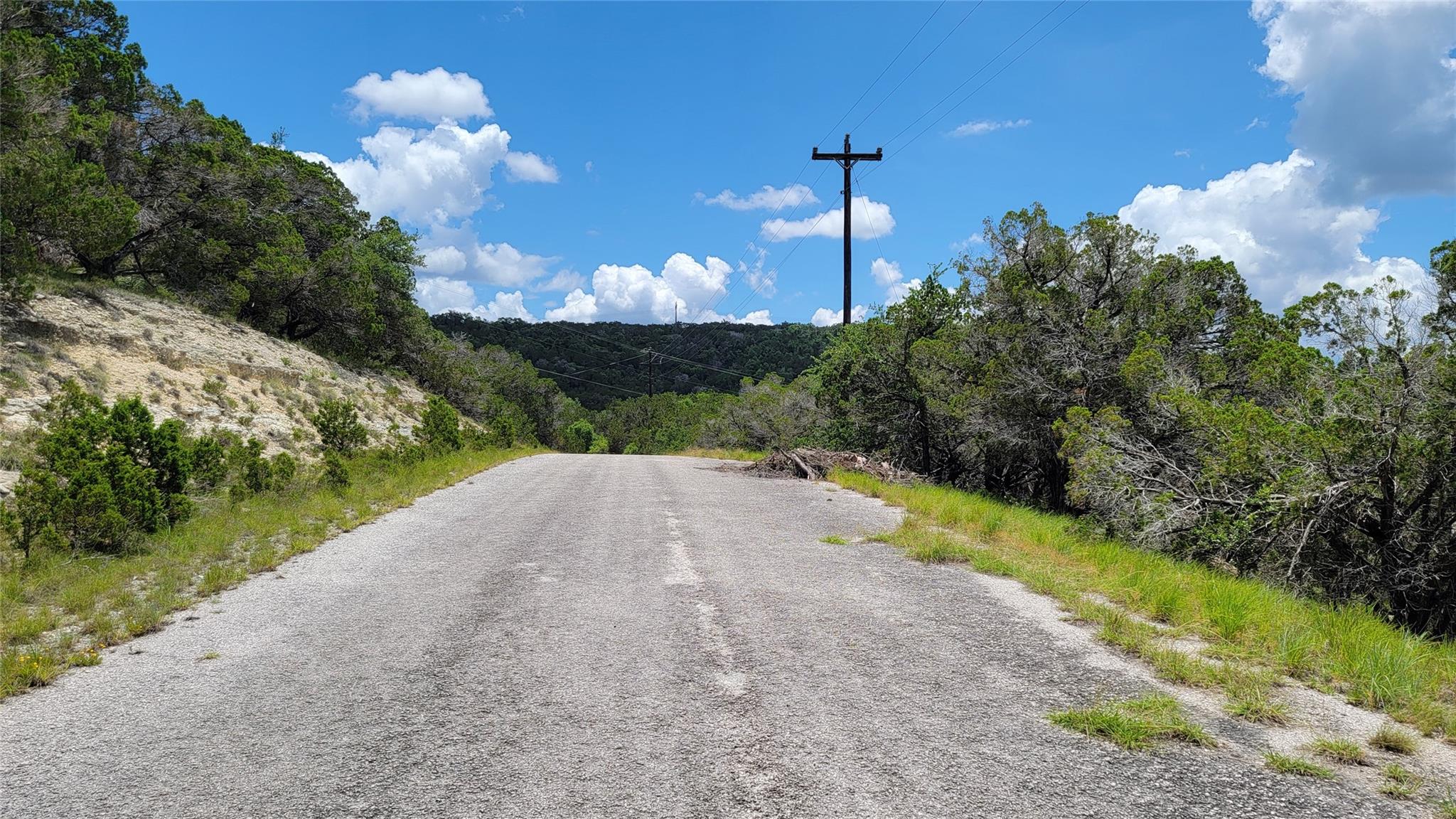 8199 Arroyo Ave, Lago Vista, TX 78645