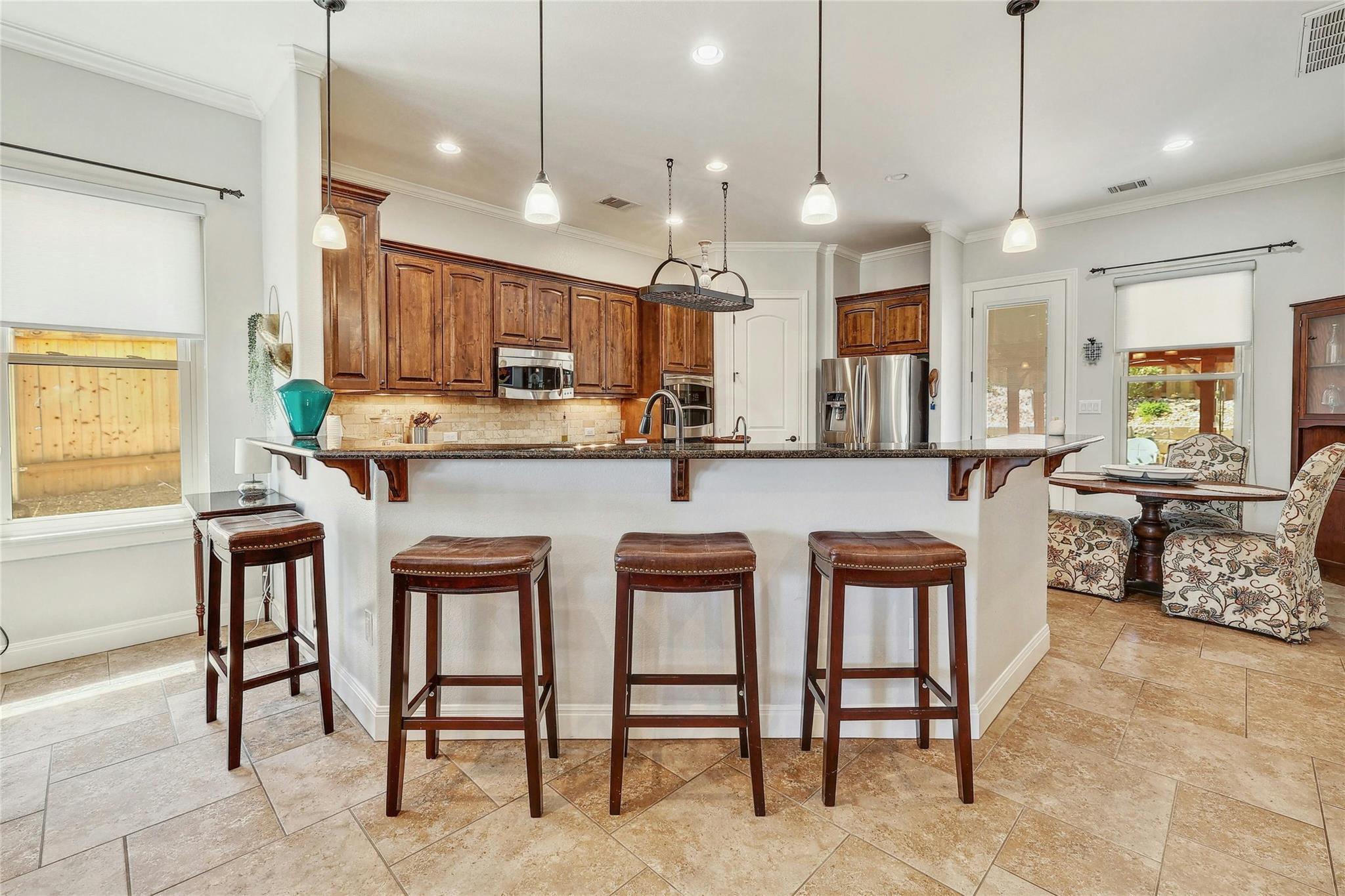 18514 Staghorn Dr, Point Venture, TX 78645