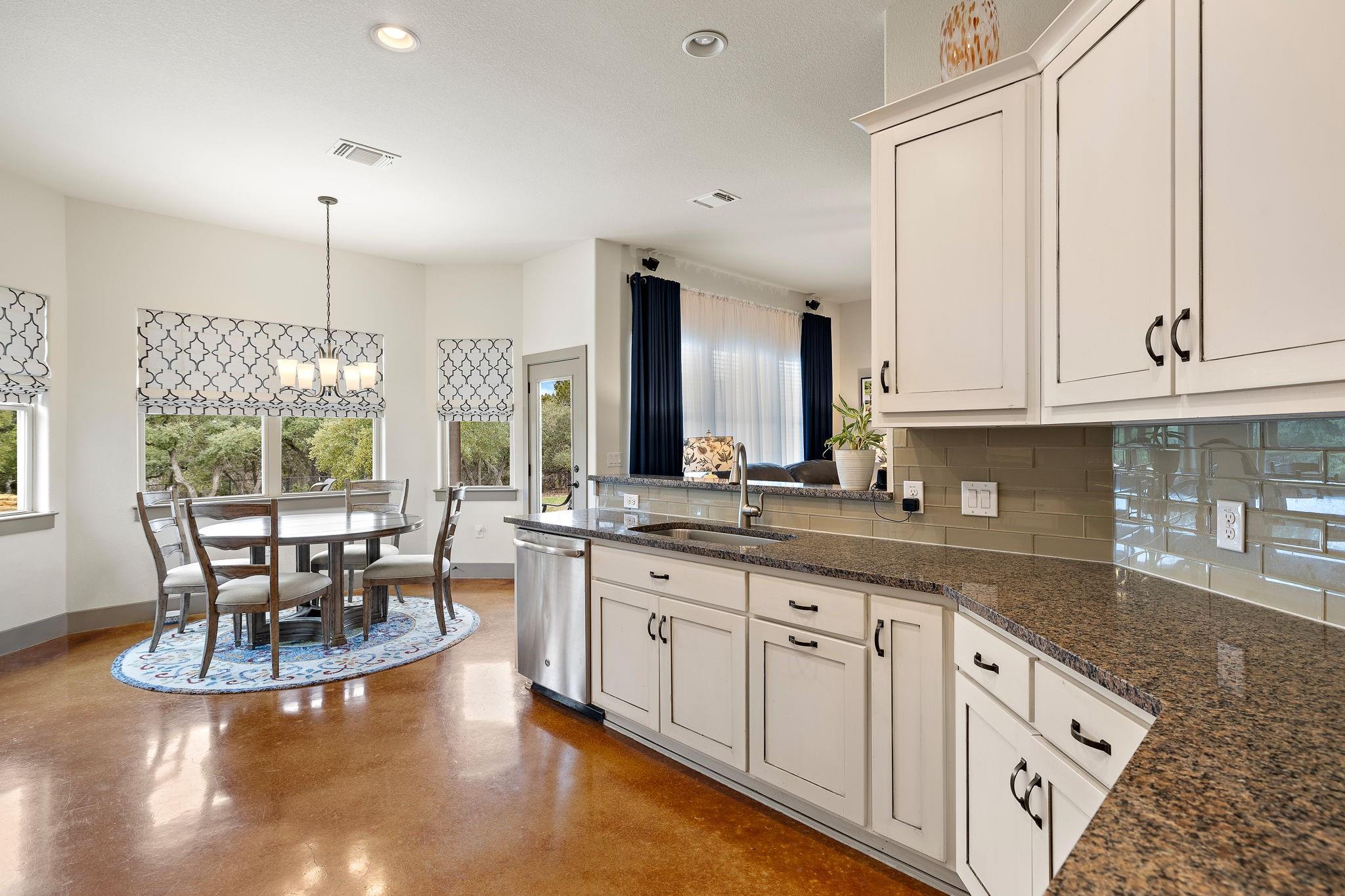 351 Cooks Xing, Liberty Hill, TX 78642