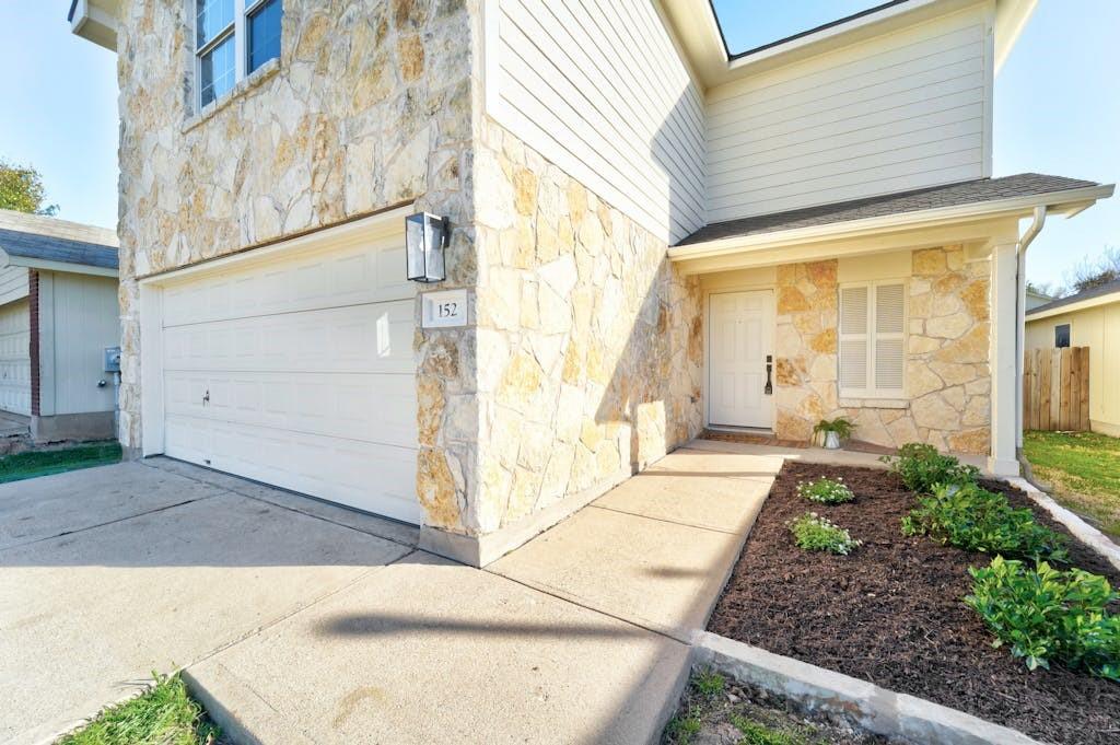 152 Black Frst, Buda, TX 78610